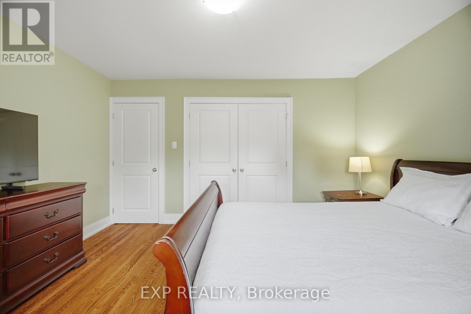 106 Hanson Road, Mississauga, Ontario  L5B 2E4 - Photo 19 - W13698278