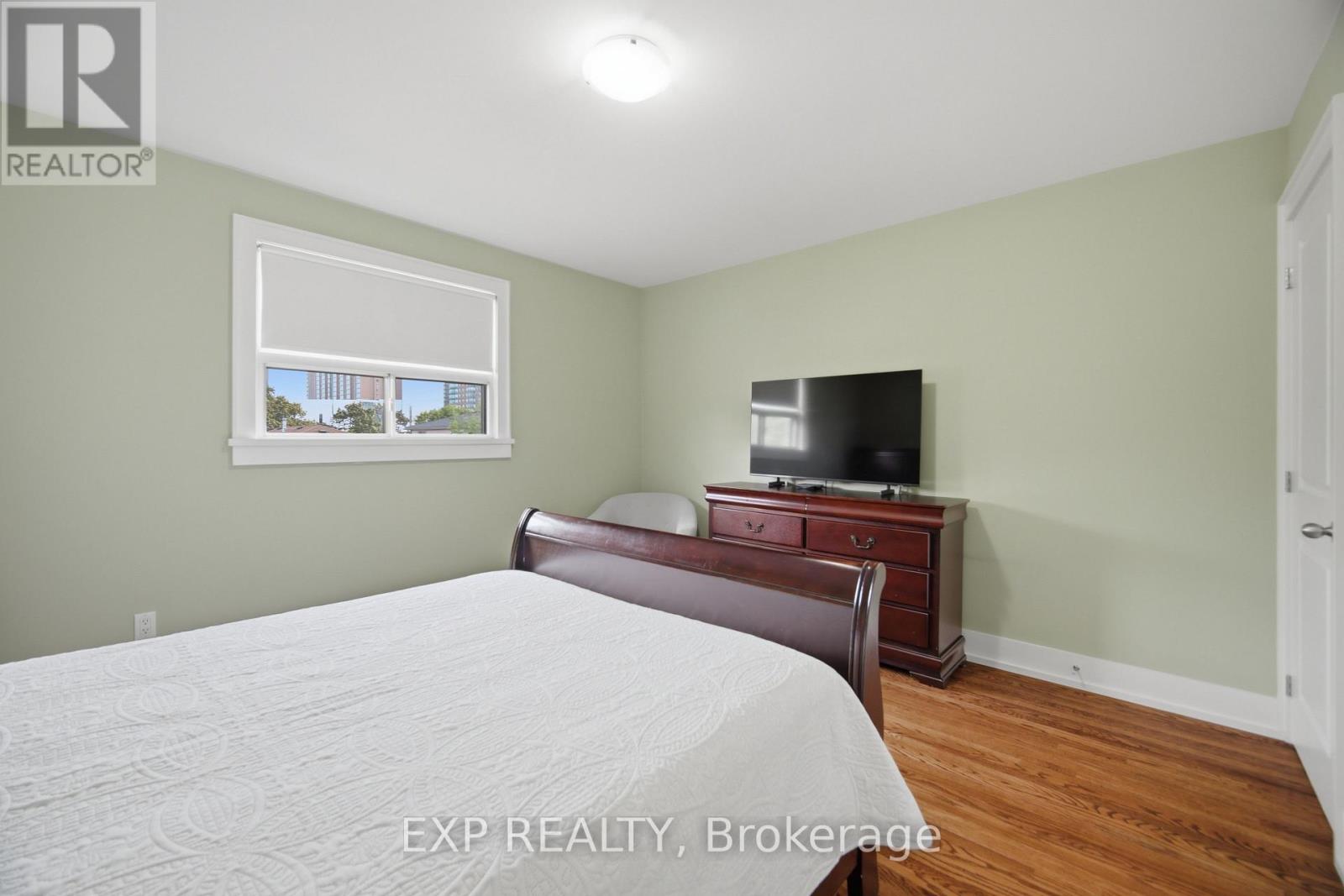 106 Hanson Road, Mississauga, Ontario  L5B 2E4 - Photo 20 - W13698278