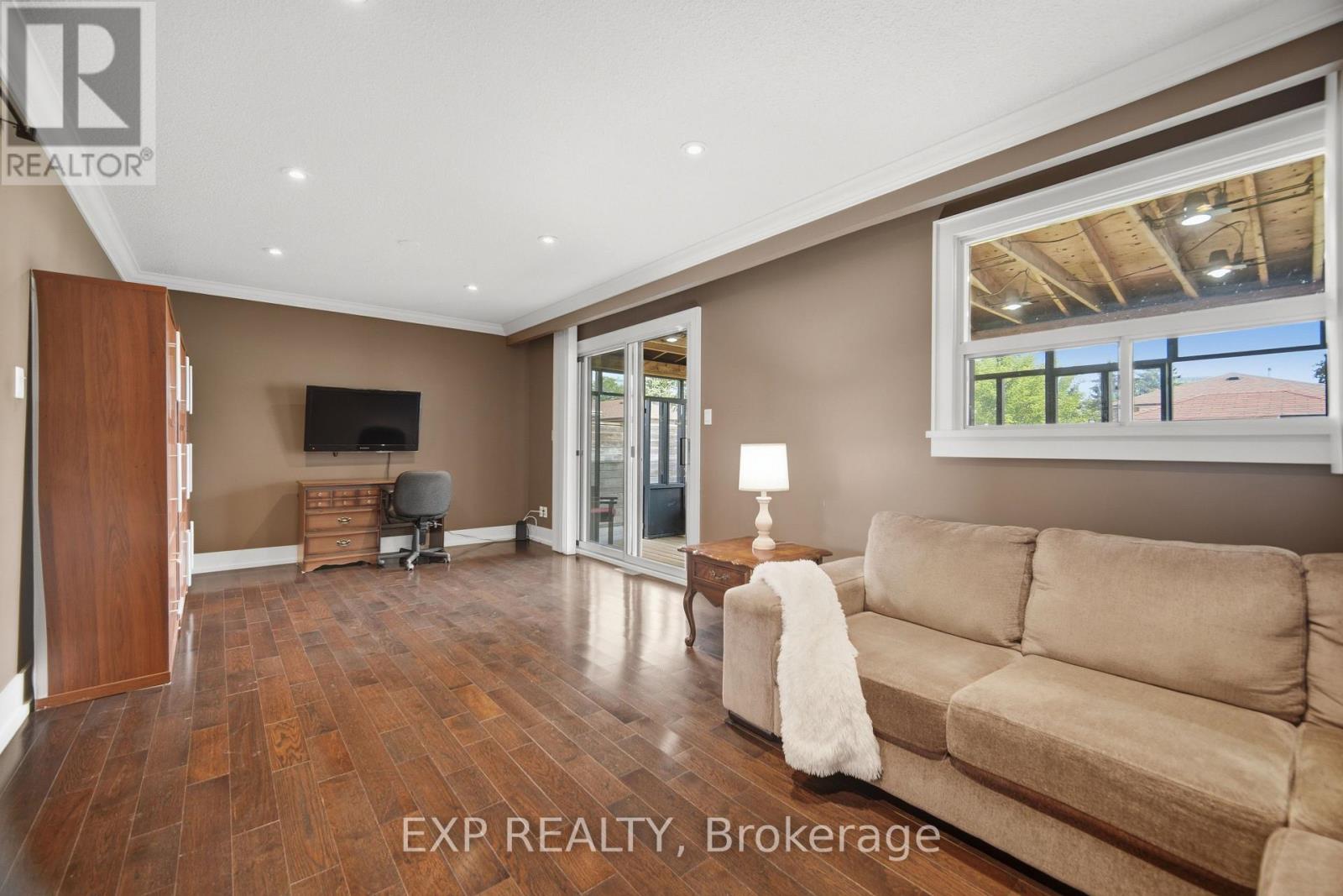 106 Hanson Road, Mississauga, Ontario  L5B 2E4 - Photo 27 - W13698278