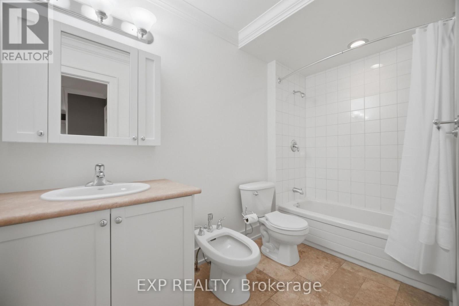 106 Hanson Road, Mississauga, Ontario  L5B 2E4 - Photo 30 - W13698278