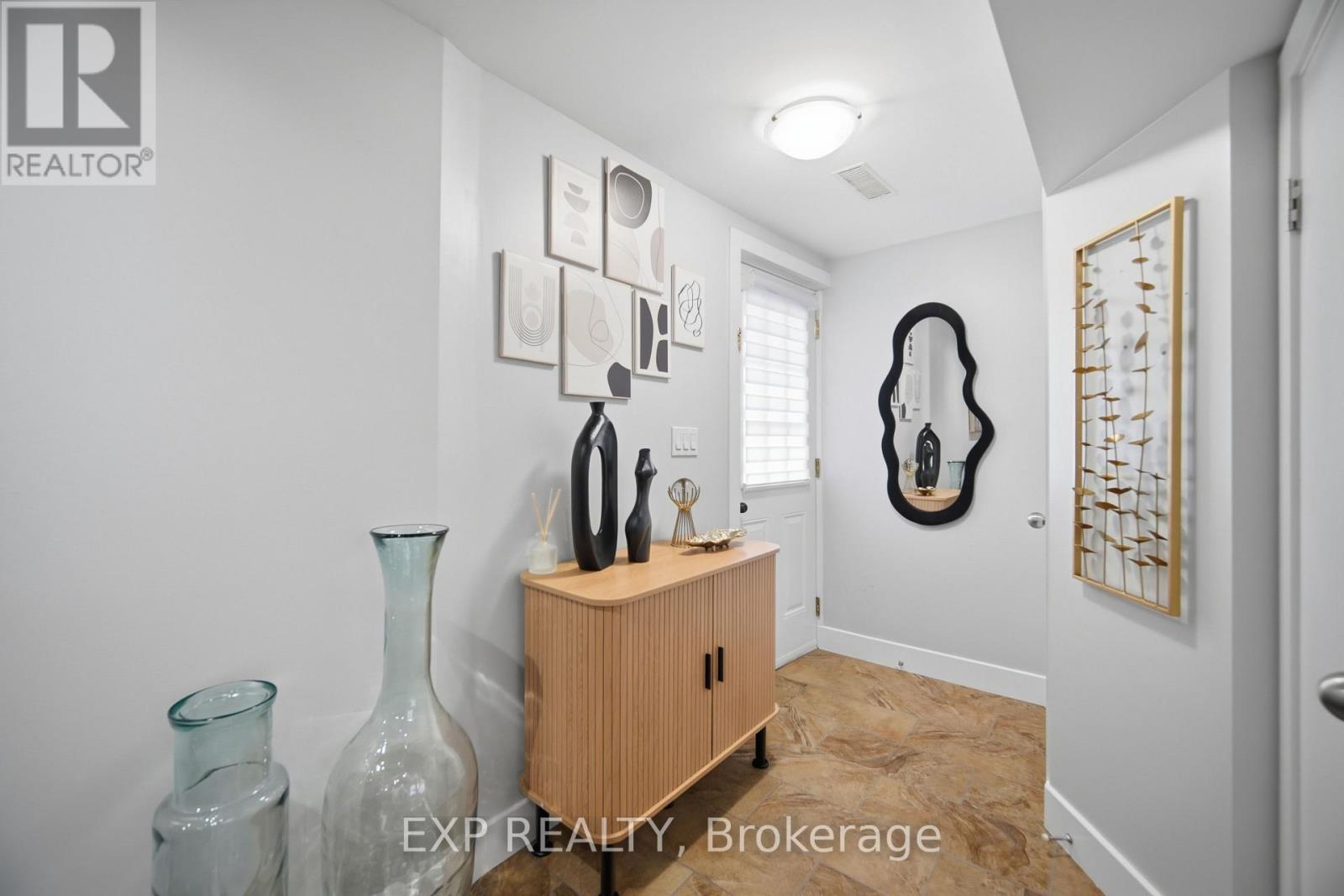 106 Hanson Road, Mississauga, Ontario  L5B 2E4 - Photo 32 - W13698278