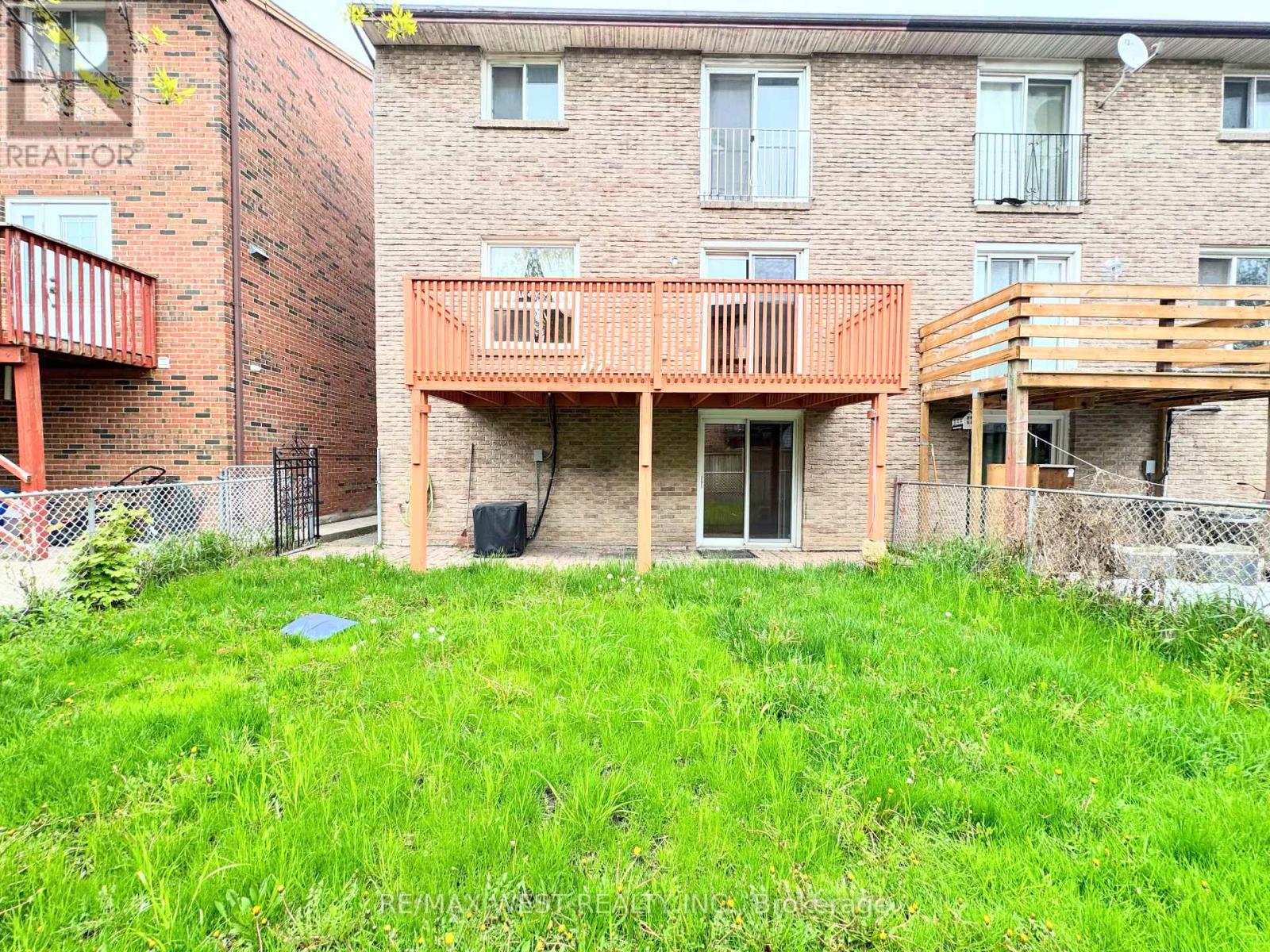 26 Brownridge Crescent, Toronto, Ontario  M9V 4M5 - Photo 30 - W13698290
