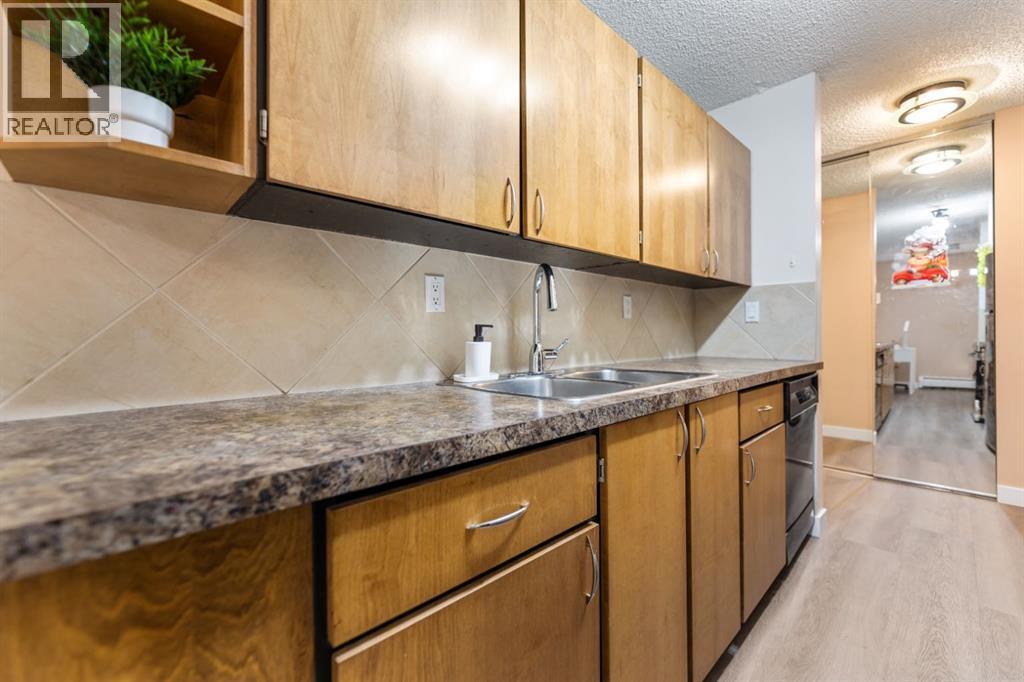 4, 1607 26 Avenue SW, Calgary, Alberta  T2T 1C7 - Photo 6 - A2332228