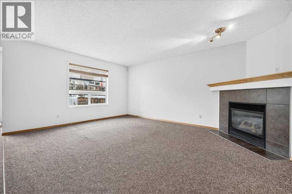 177 Royal Birch Terrace NW, Calgary, Alberta  T3G 5P2 - Photo 4 - A2336716