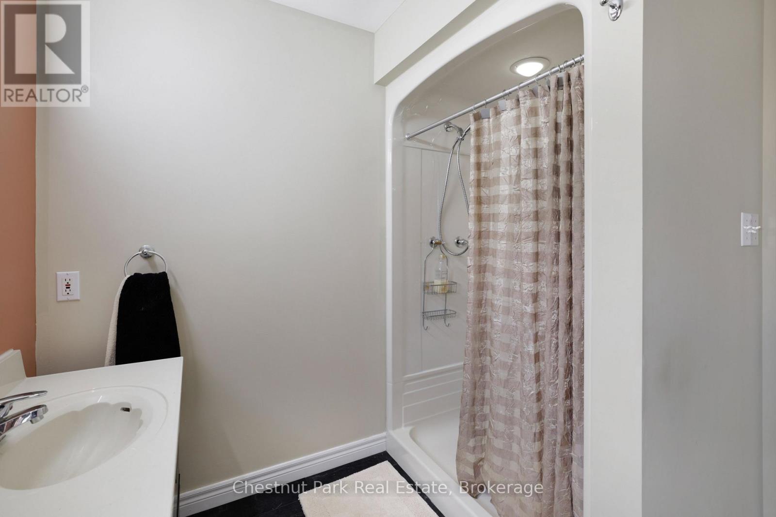 755 4th Avenue E, Owen Sound, Ontario  N4K 2N5 - Photo 19 - X13694934