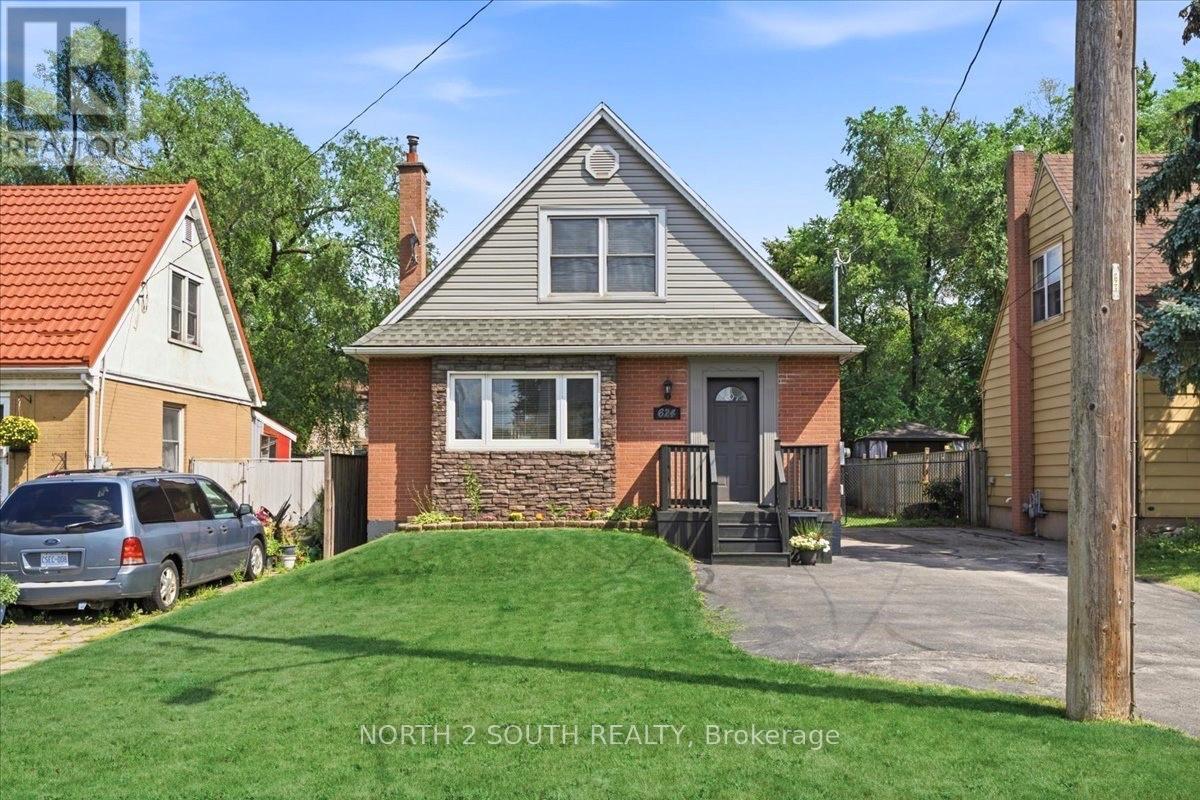 624 BRIGHTON AVENUE, Hamilton, Ontario