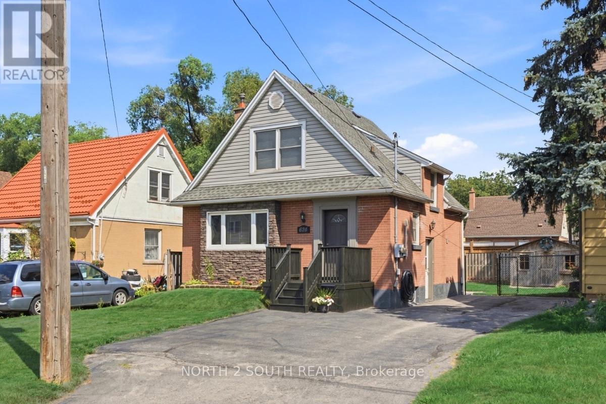 624 Brighton Avenue, Hamilton, Ontario  L8H 6H2 - Photo 3 - X13696162