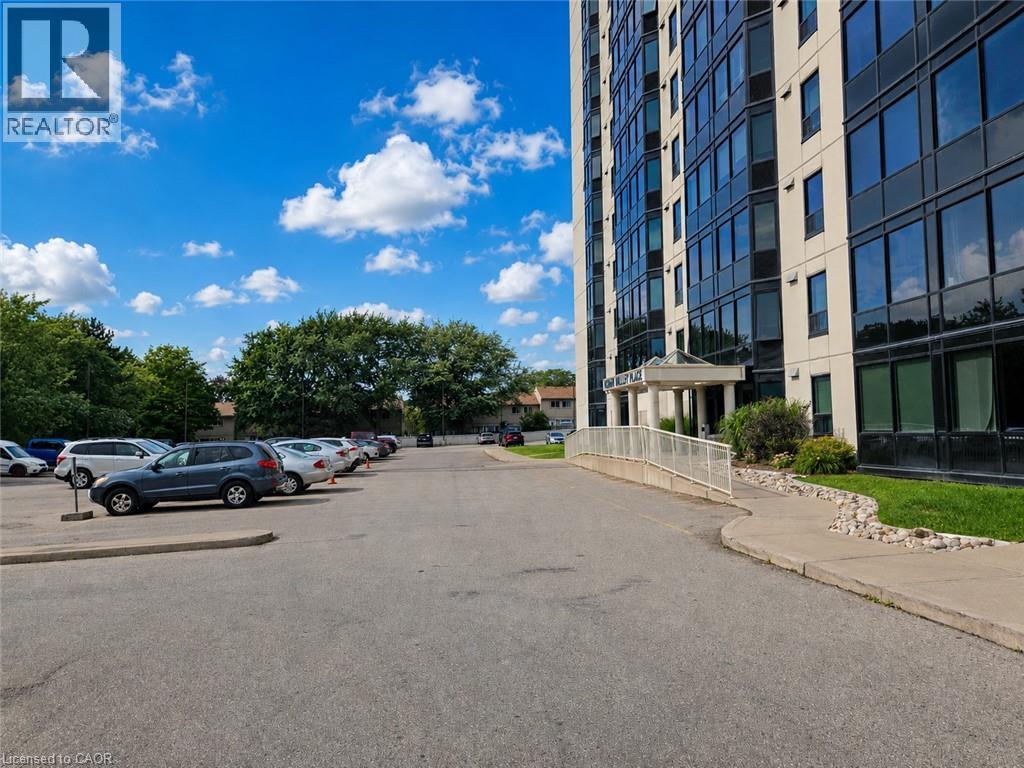 35 Green Valley Drive Unit# 1511, Kitchener, Ontario  N2P 2A5 - Photo 4 - 40856212
