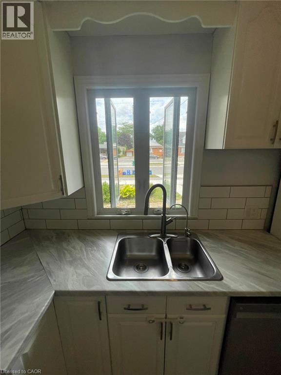 601 Frederick Street Unit# Upper, Kitchener, Ontario  N2B 2A8 - Photo 3 - 40854045