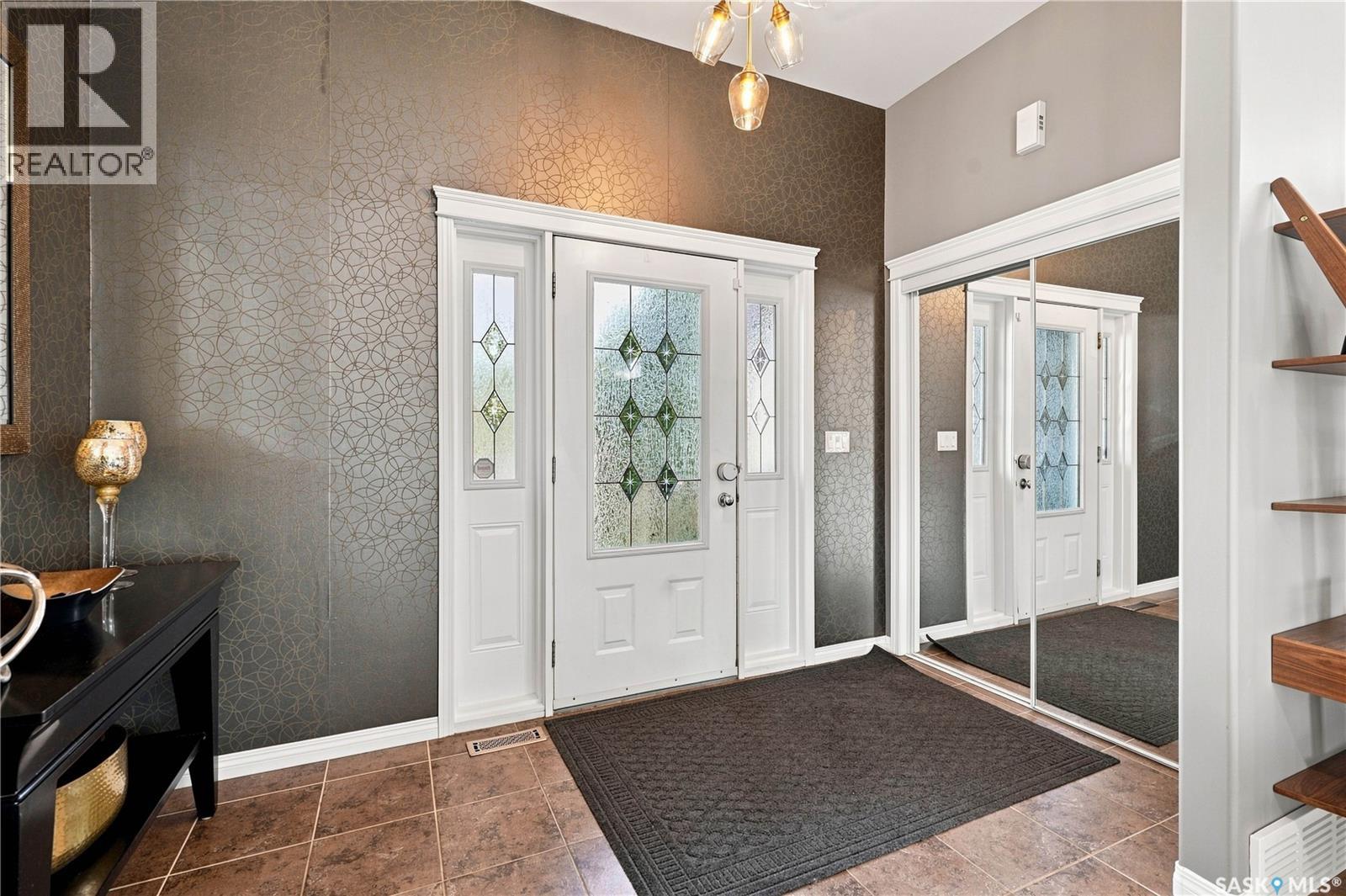554 Lynd Place, Saskatoon, Saskatchewan  S7T 0C6 - Photo 4 - SK046178