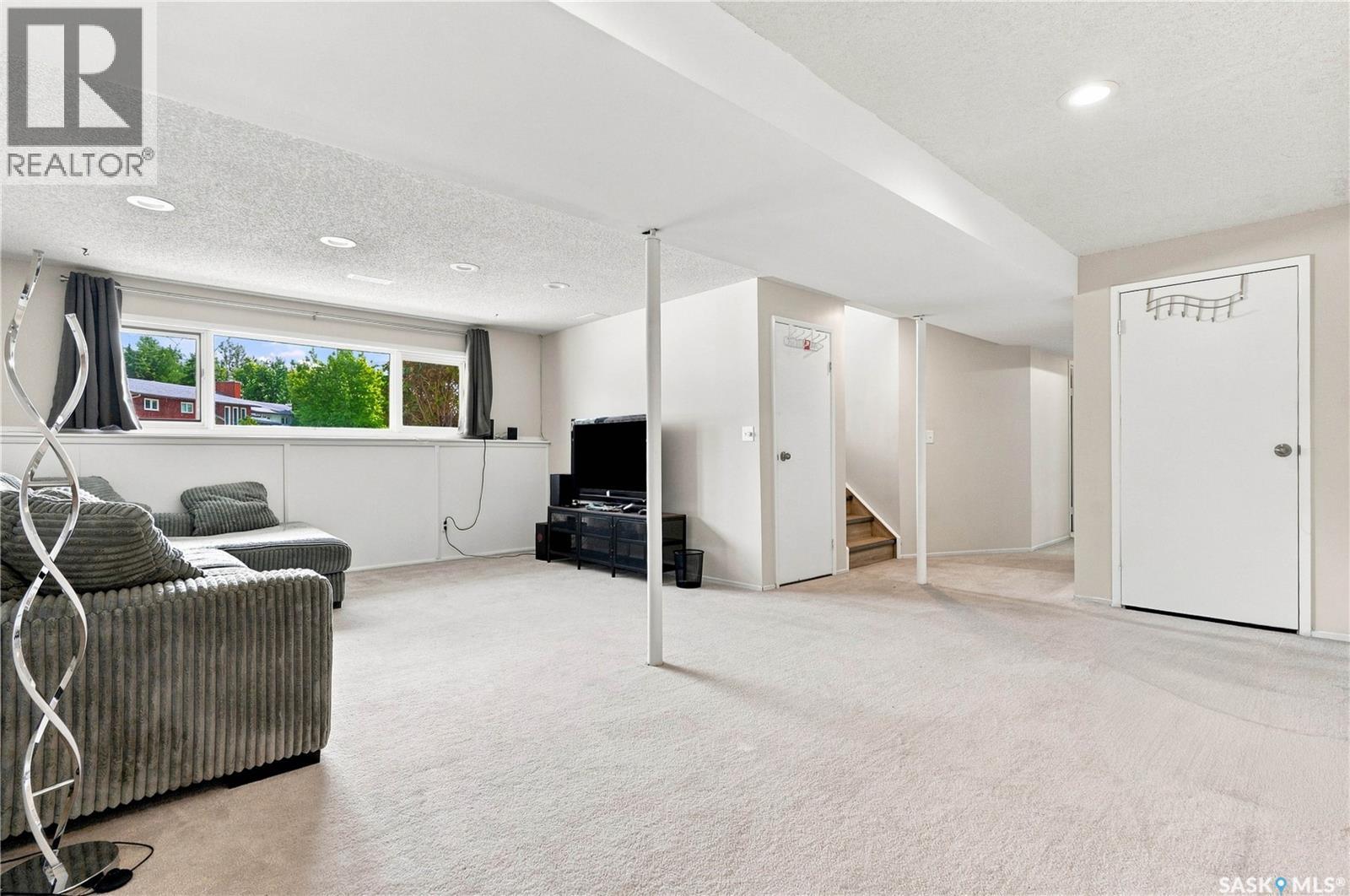 154 Delayen Crescent, Saskatoon, Saskatchewan  S7N 2V6 - Photo 30 - SK045497