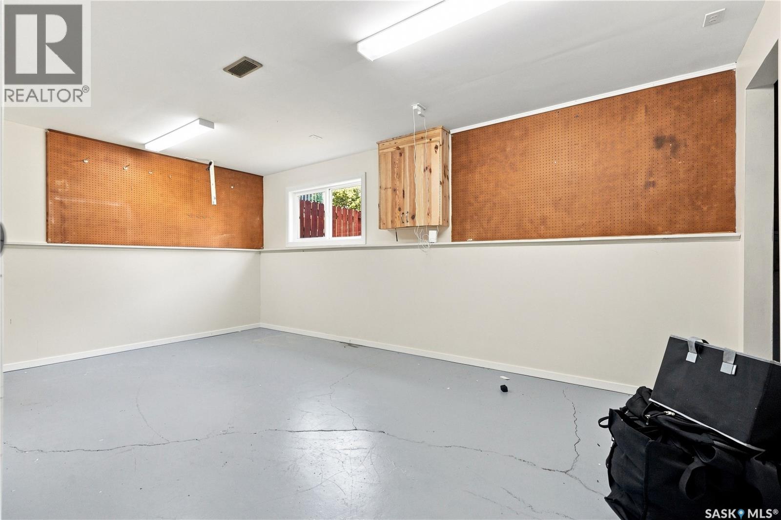 154 Delayen Crescent, Saskatoon, Saskatchewan  S7N 2V6 - Photo 41 - SK045497