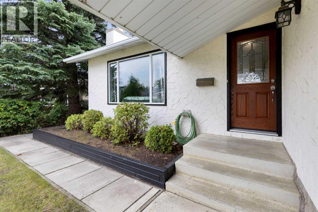 8419 Silver Springs Road NW, Calgary, Alberta  T3B 4A6 - Photo 3 - A2338586