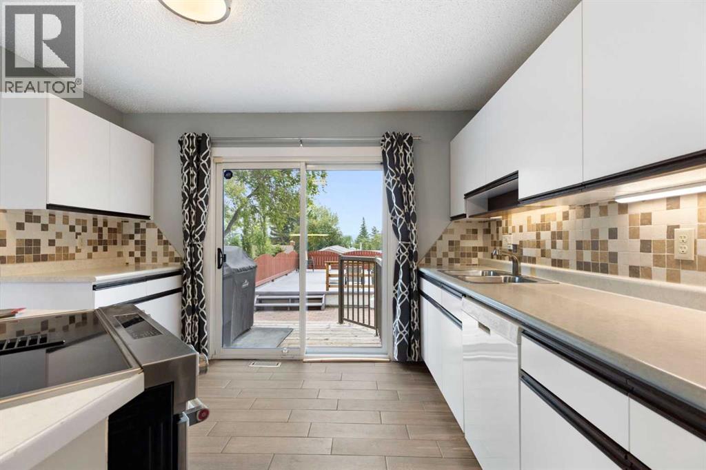 8419 Silver Springs Road NW, Calgary, Alberta  T3B 4A6 - Photo 14 - A2338586