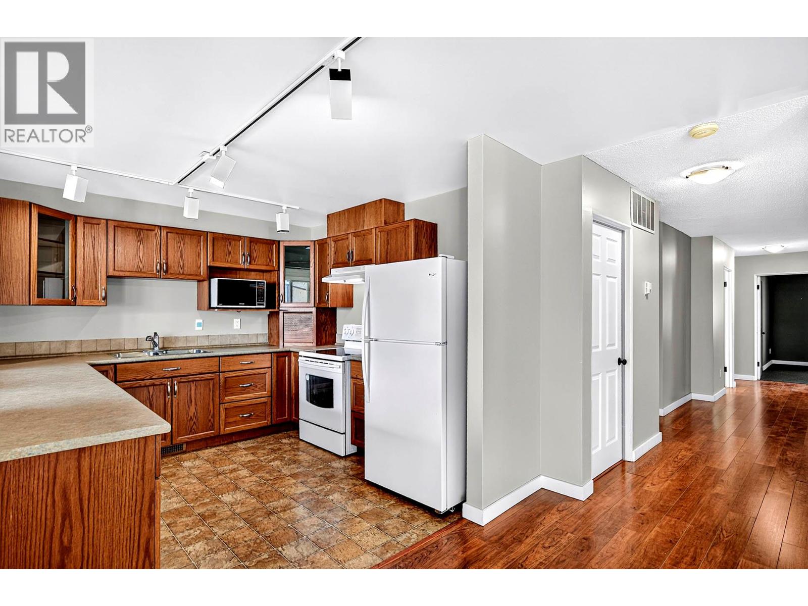 137 Mcgill Road Unit# 45, Kamloops, British Columbia  V2C 1L9 - Photo 12 - 10398285