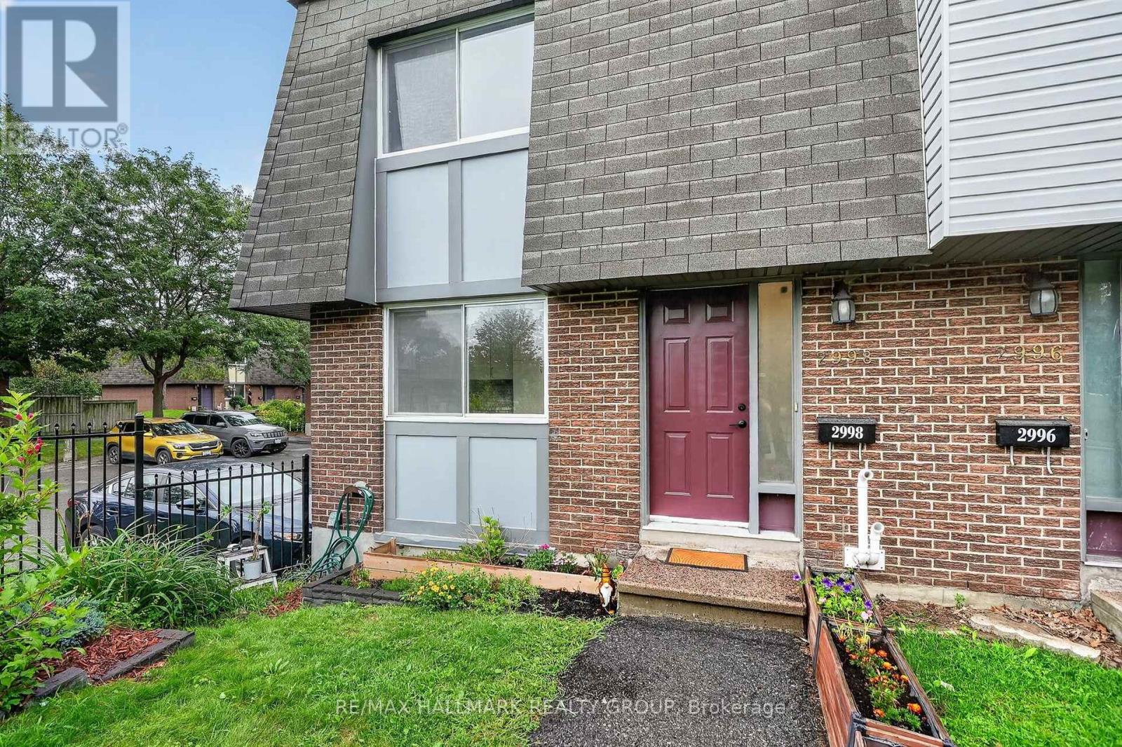 2998 Fairlea Crescent, Ottawa, Ontario  K1V 8T7 - Photo 2 - X13698292