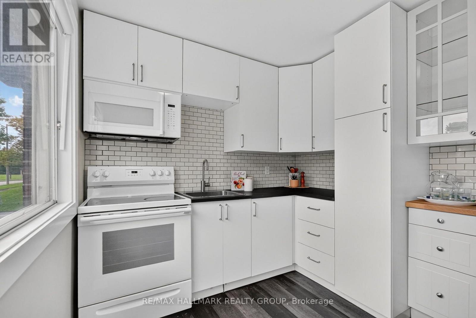 2998 Fairlea Crescent, Ottawa, Ontario  K1V 8T7 - Photo 5 - X13698292