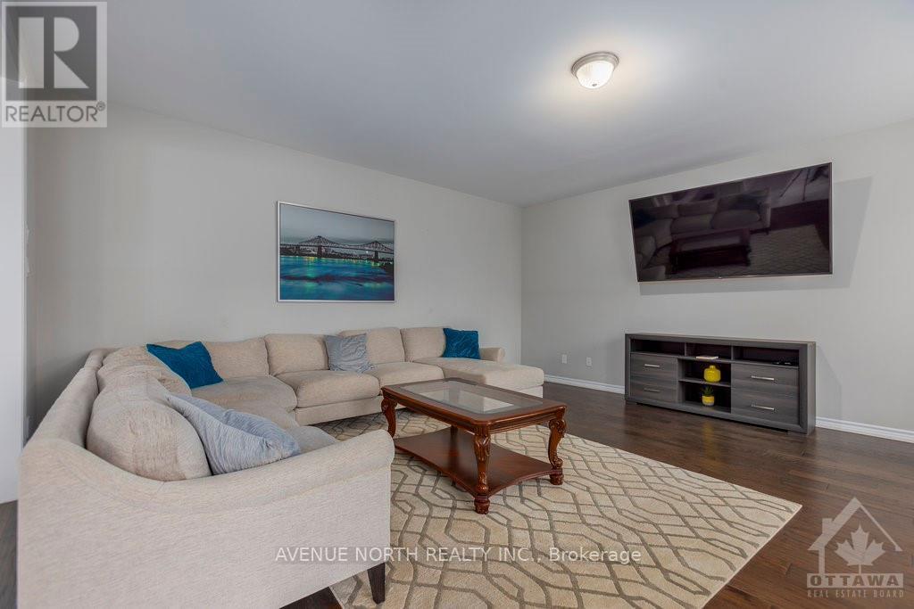 190 Bartonia Circle, Ottawa, Ontario  K4A 3V1 - Photo 10 - X13698304