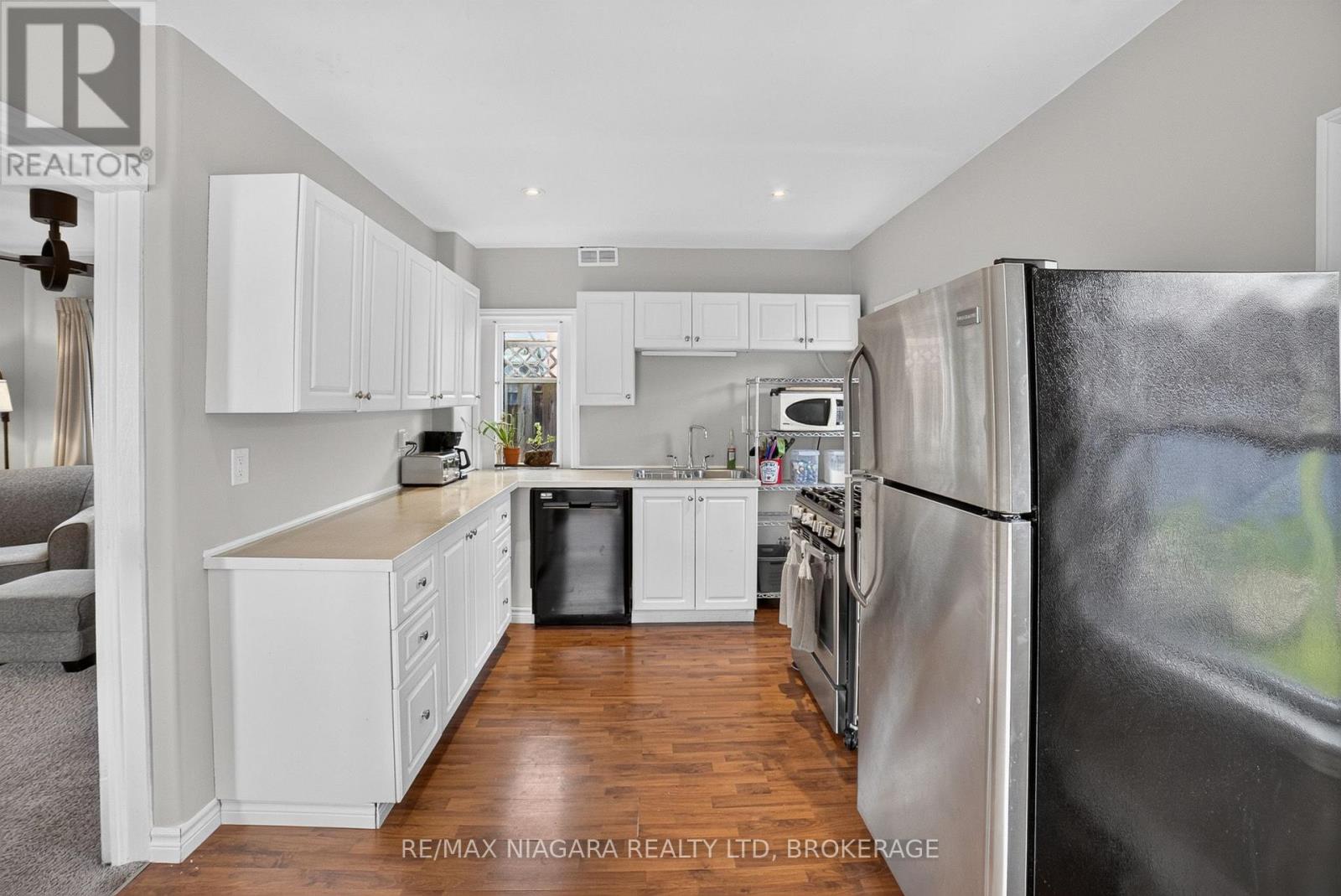 6303 Ker Street, Niagara Falls, Ontario  L2G 1X7 - Photo 11 - X13698302