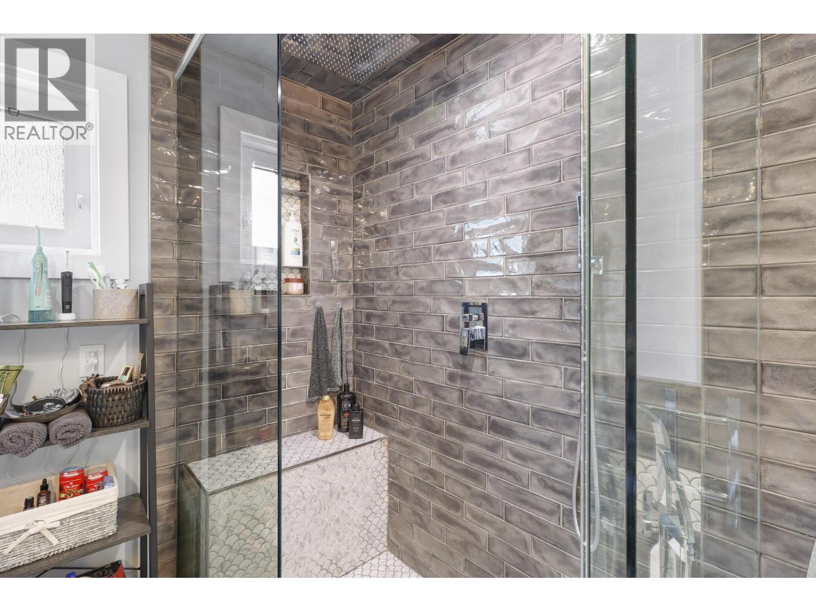 701 17th Avenue S, Cranbrook, British Columbia  V1C 3B6 - Photo 38 - 10398105