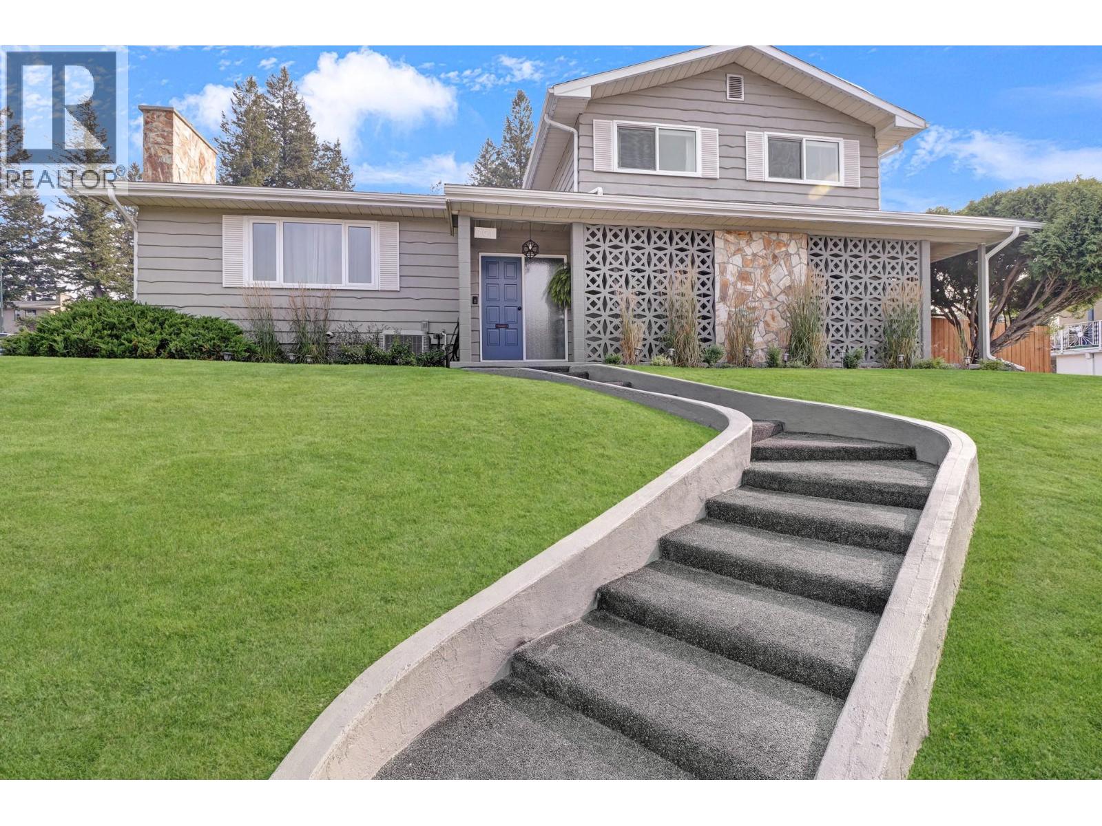 701 17TH Avenue S, Cranbrook, British Columbia