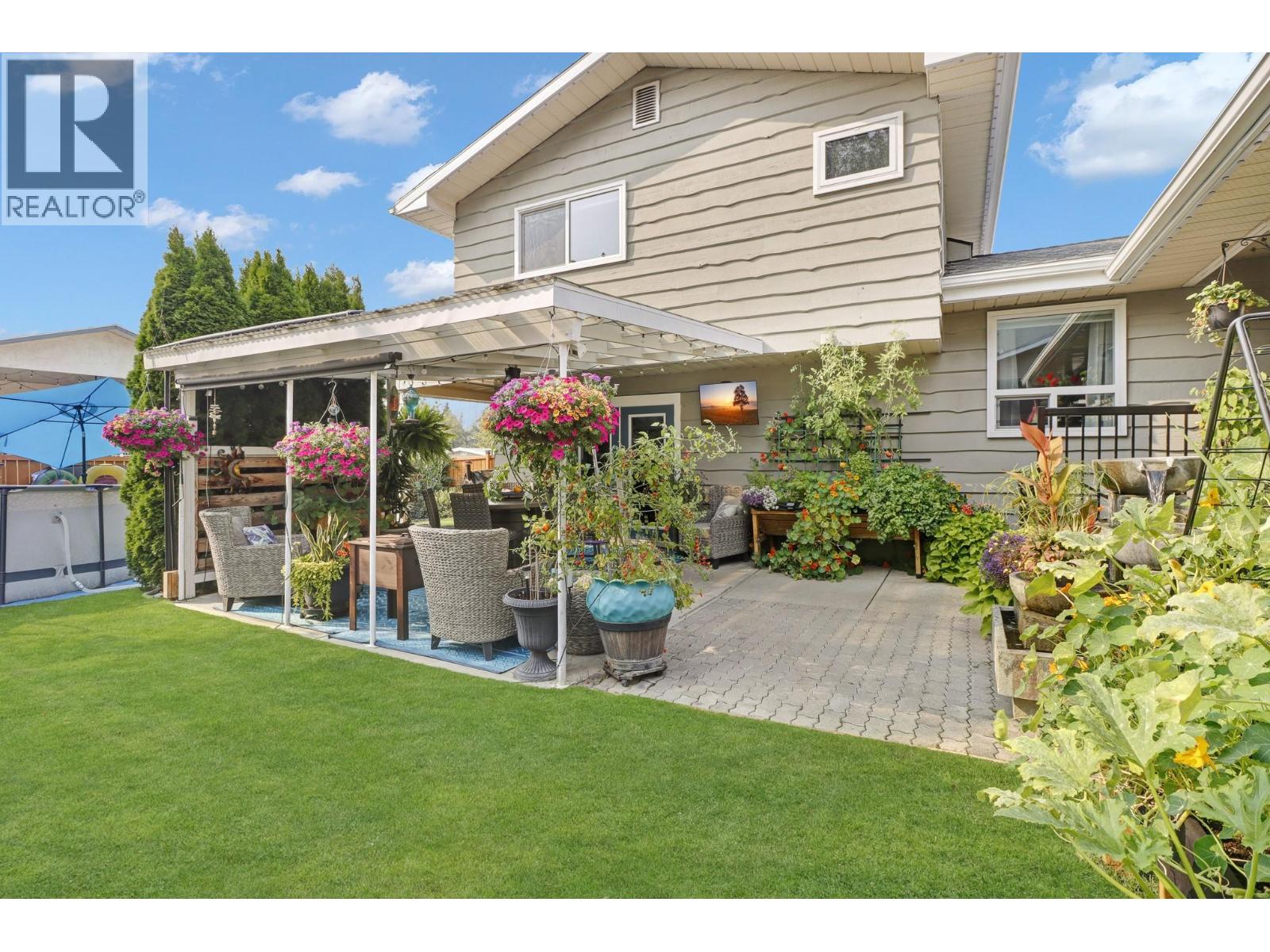 701 17th Avenue S, Cranbrook, British Columbia  V1C 3B6 - Photo 4 - 10398105