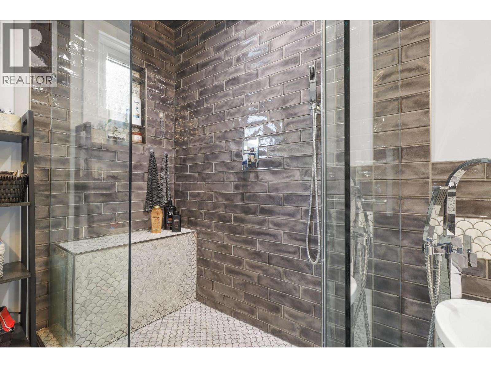 701 17th Avenue S, Cranbrook, British Columbia  V1C 3B6 - Photo 37 - 10398105