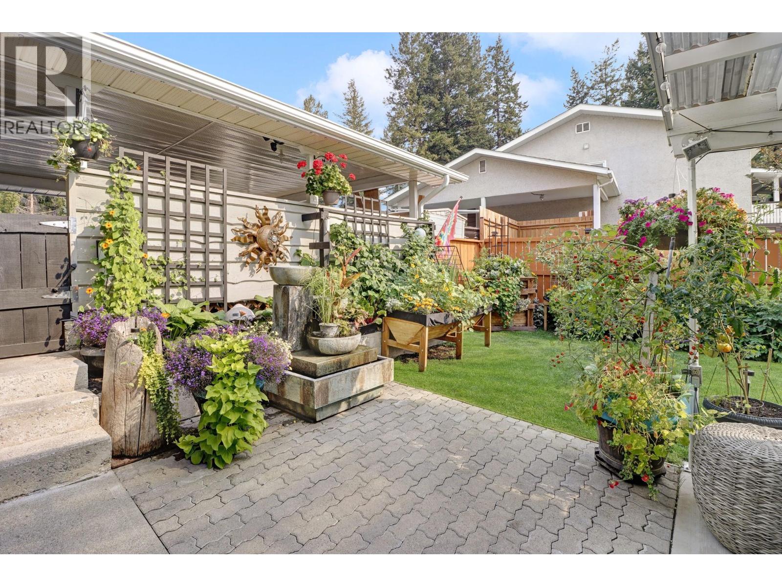 701 17th Avenue S, Cranbrook, British Columbia  V1C 3B6 - Photo 52 - 10398105