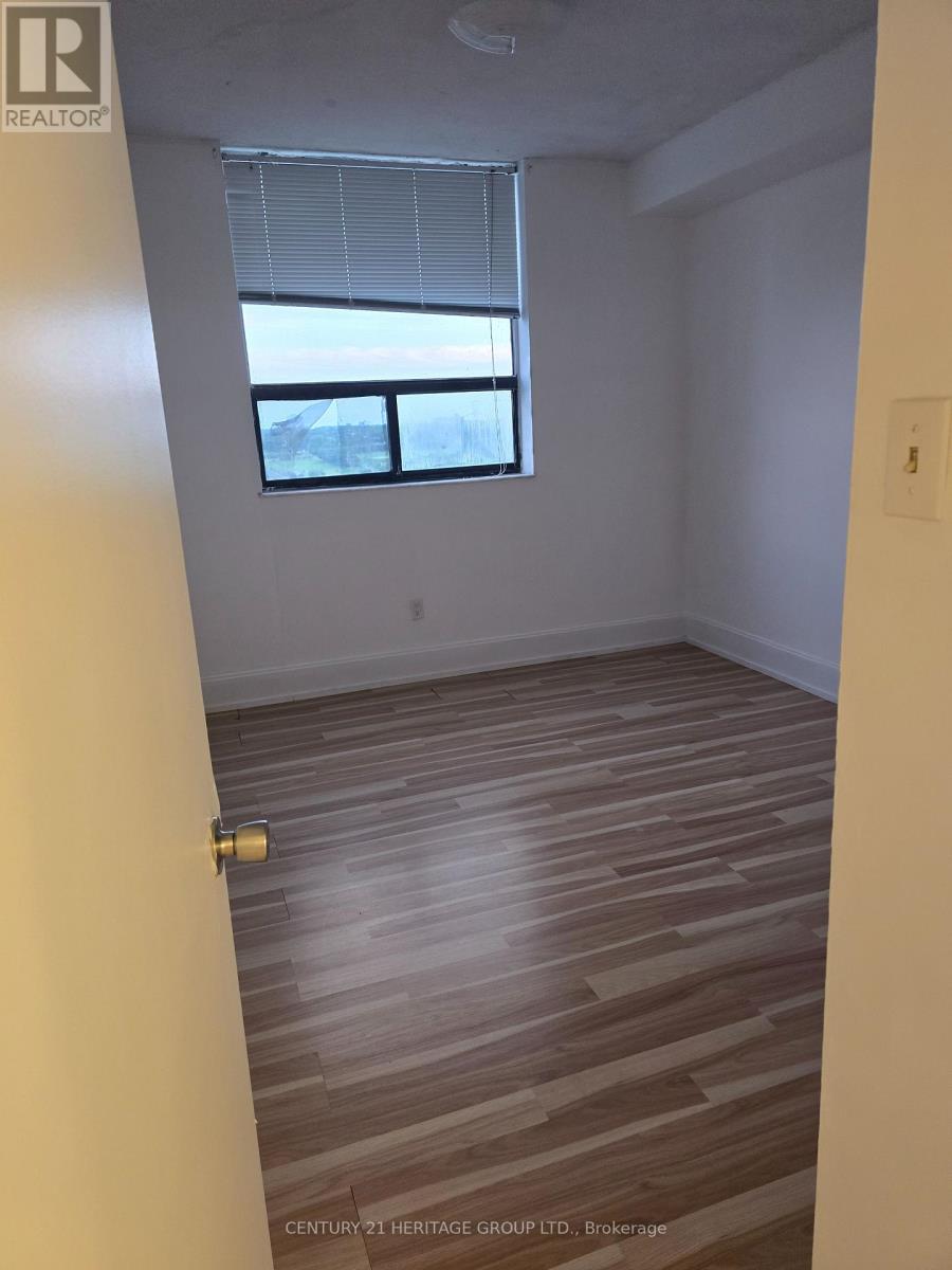 1708 - 301 Prudential Drive, Toronto, Ontario  M1P 4V3 - Photo 17 - E13698314