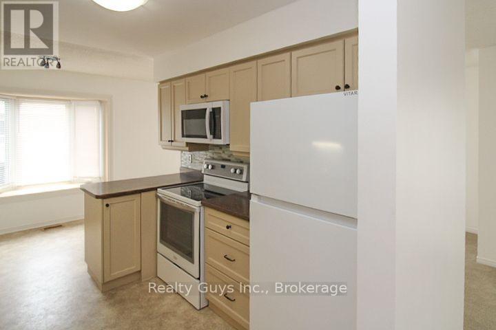 226 B - 1099 Clonsilla Avenue, Peterborough, Ontario  K9J 8L7 - Photo 11 - X13529162