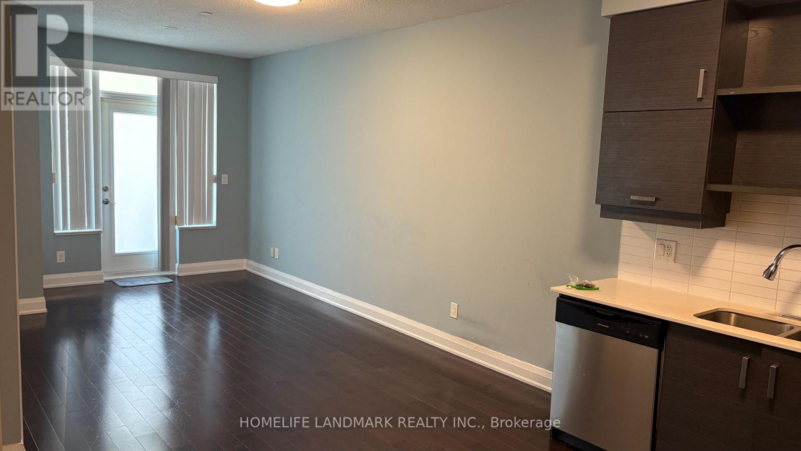 111 - 8228 Birchmount Road, Markham, Ontario  L3R 1A6 - Photo 4 - N13698336