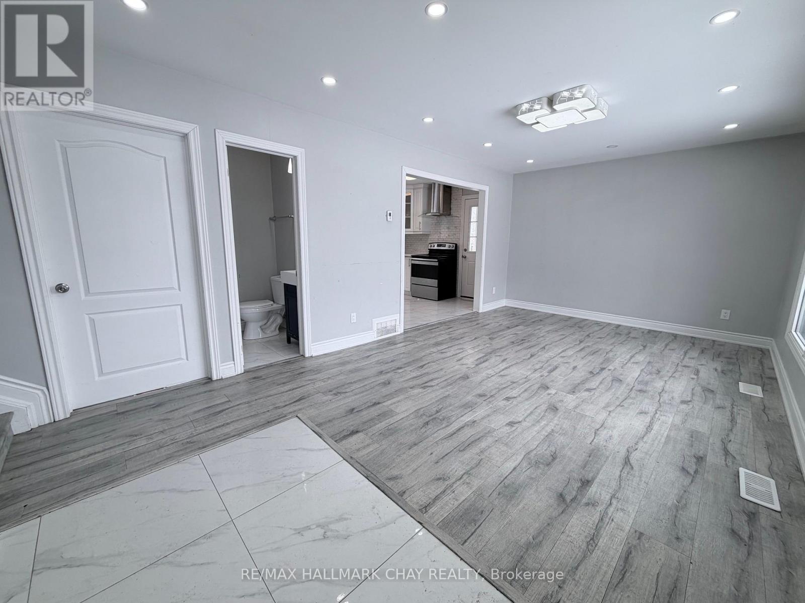 Main - 152 Rose Street, Barrie, Ontario  L4M 2T7 - Photo 3 - S13698370