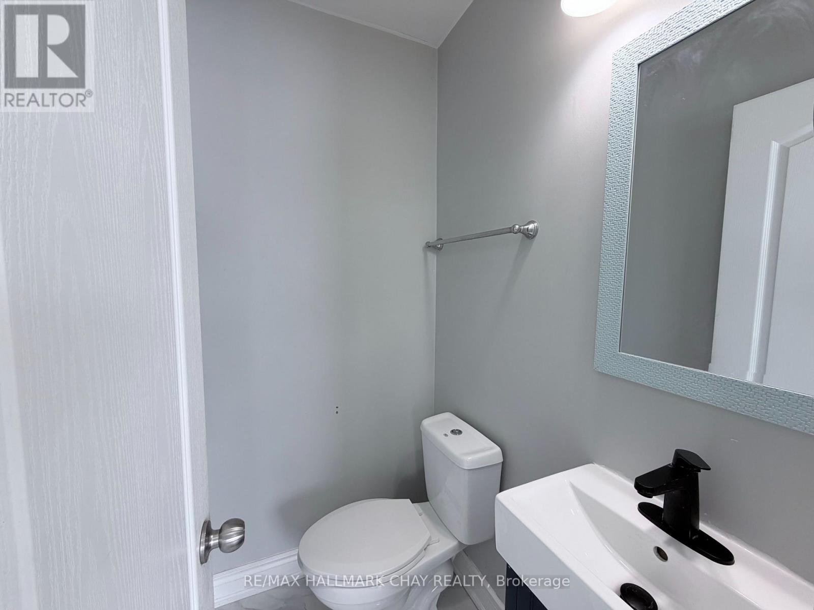 Main - 152 Rose Street, Barrie, Ontario  L4M 2T7 - Photo 7 - S13698370