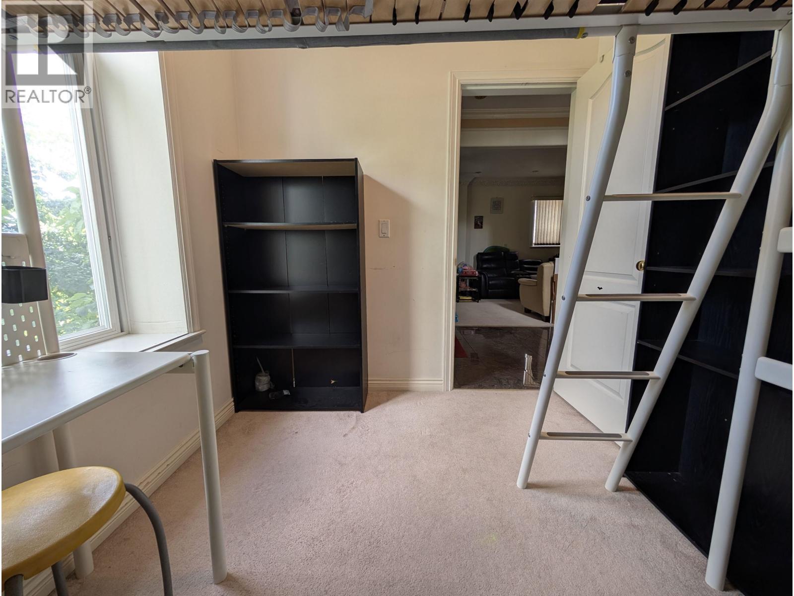 Rooms In Shared 4xxx Reid Street, Vancouver, British Columbia  V5R 3Y6 - Photo 11 - R3142791