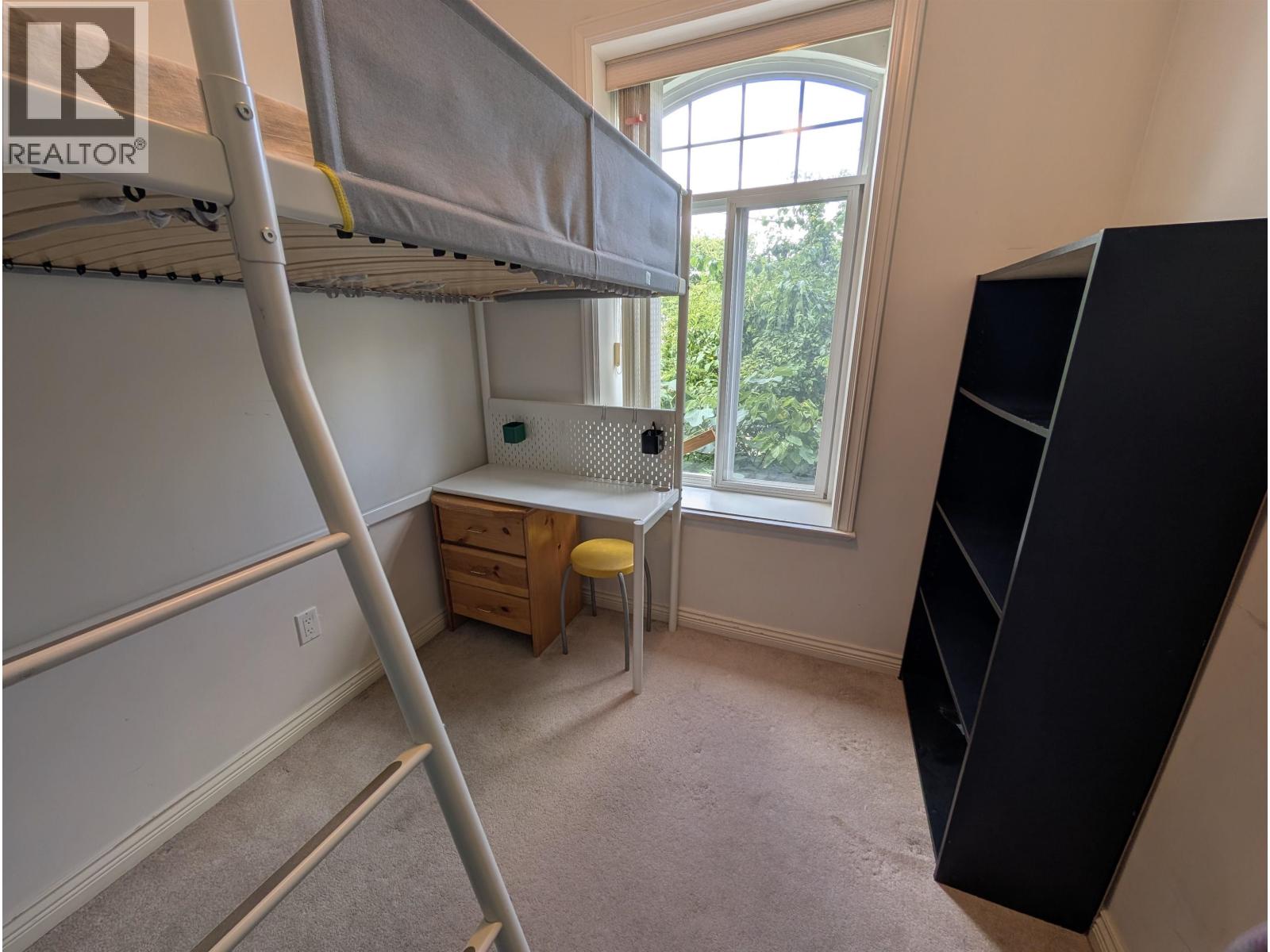 Rooms In Shared 4xxx Reid Street, Vancouver, British Columbia  V5R 3Y6 - Photo 8 - R3142791