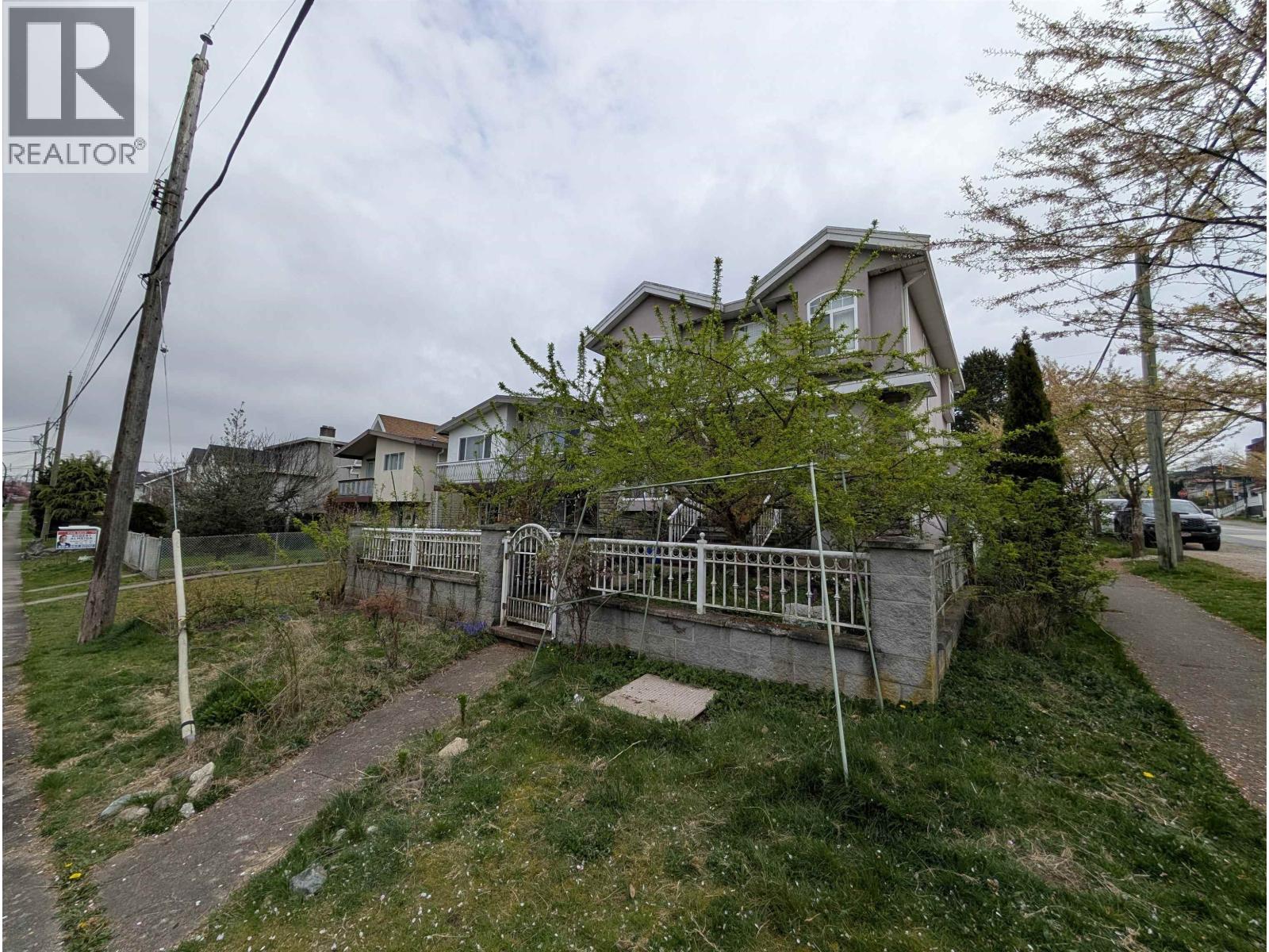 Rooms In Shared 4xxx Reid Street, Vancouver, British Columbia  V5R 3Y6 - Photo 15 - R3142791