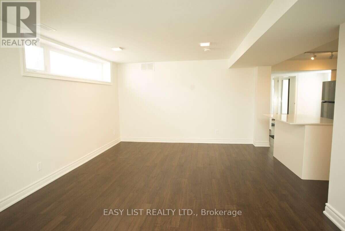 2 Princess Anne Crescent, Toronto, Ontario  M9A 2N8 - Photo 3 - W13698320