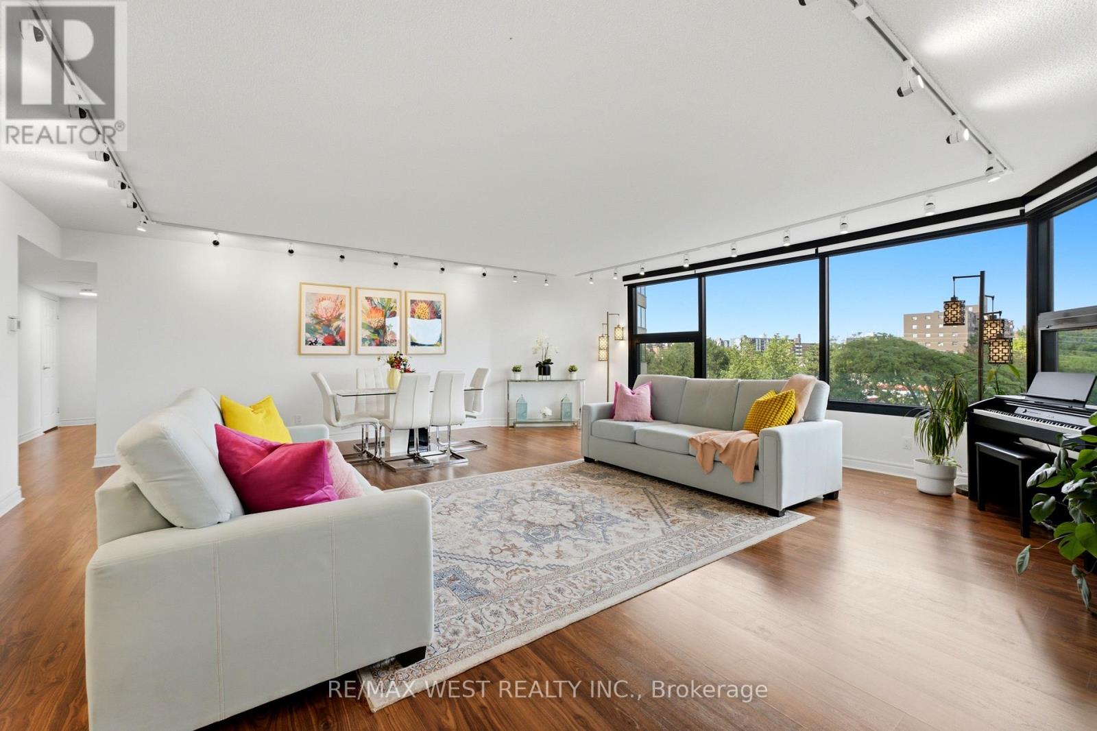 504 - 1300 Bloor Street, Mississauga, Ontario  L4Y 3Z2 - Photo 4 - W13698366