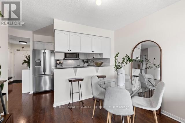 207 - 1150 Parkwest Place, Mississauga (Lakeview), Ontario  L5E 3K4 - Photo 6 - W13698372