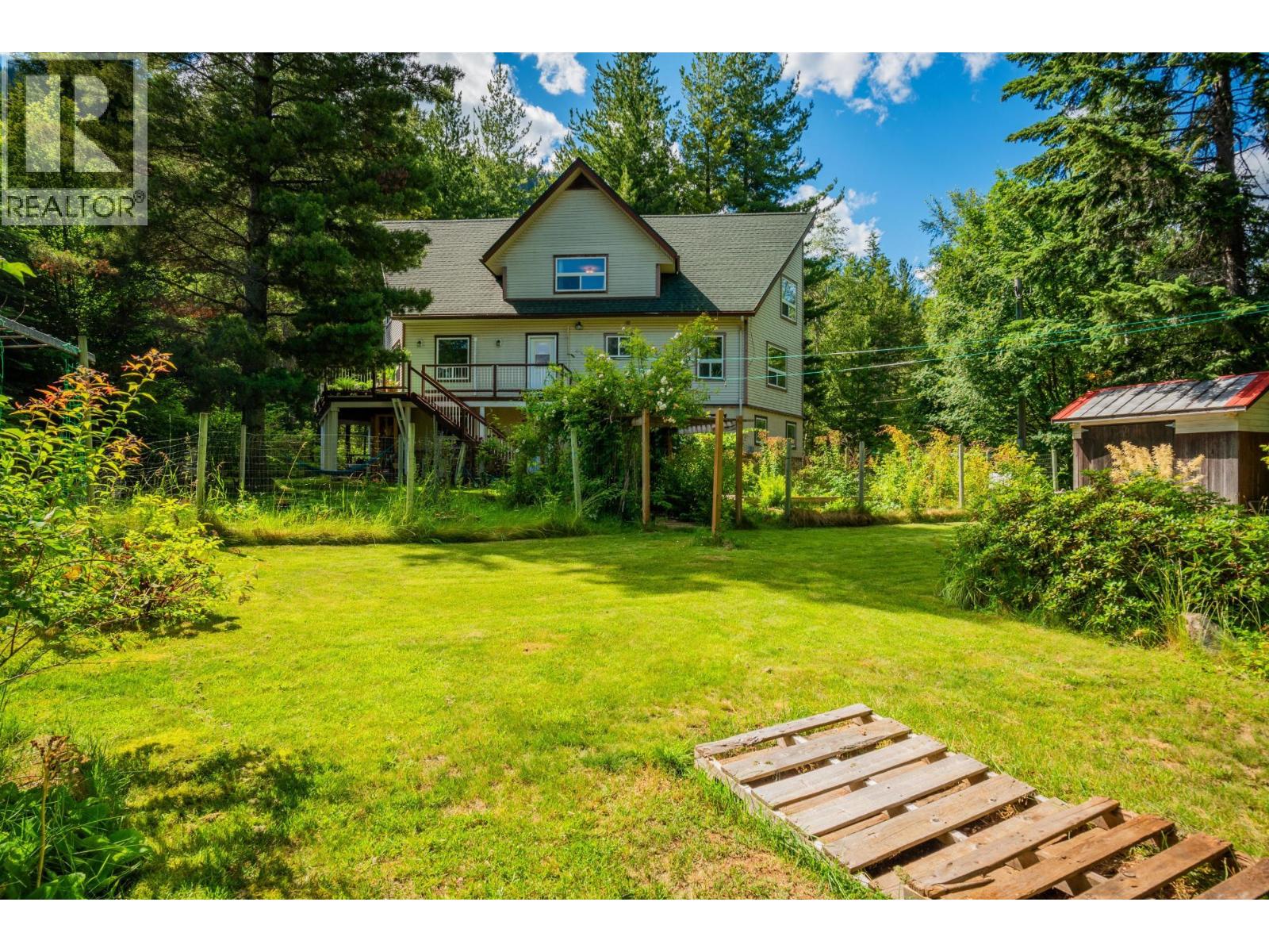 4826 Fletcher Creek Frontage Road, Fletcher Creek, British Columbia V0G 1M0 - Photo 2 - 10388163