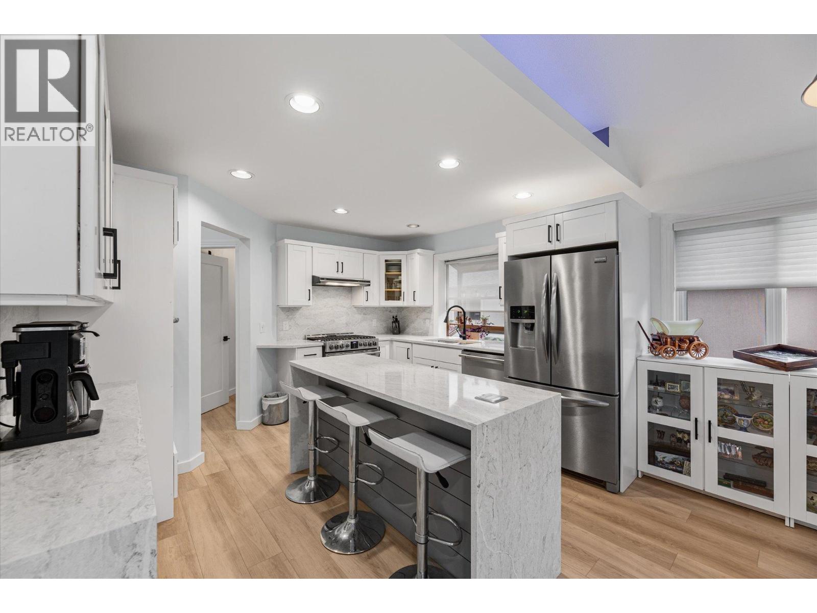 4187 Gallaghers Crescent, Kelowna, British Columbia  V1W 3Z9 - Photo 5 - 10398146