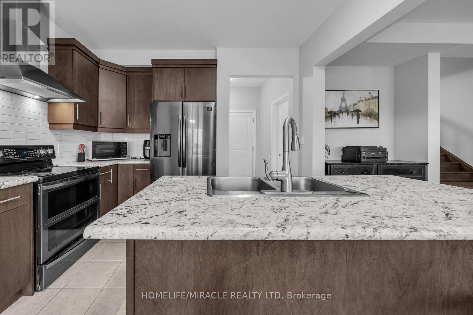 83 Monarch Street, Welland, Ontario  L3C 0E6 - Photo 5 - X13698350