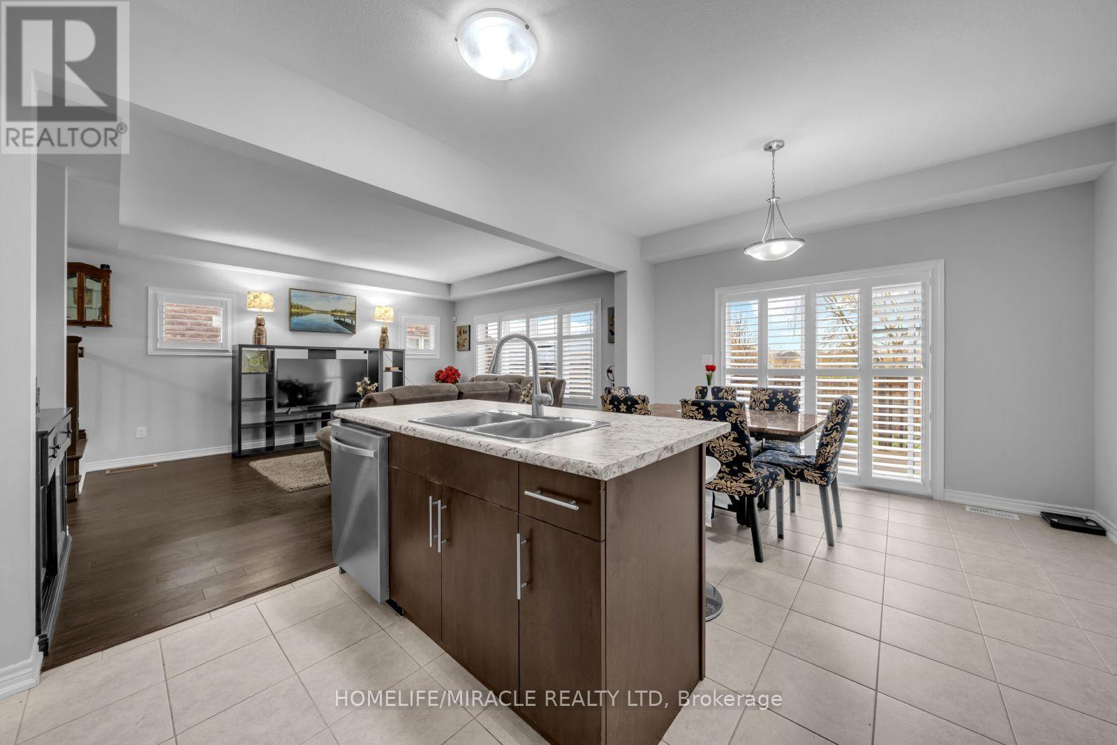 83 Monarch Street, Welland, Ontario  L3C 0E6 - Photo 6 - X13698350