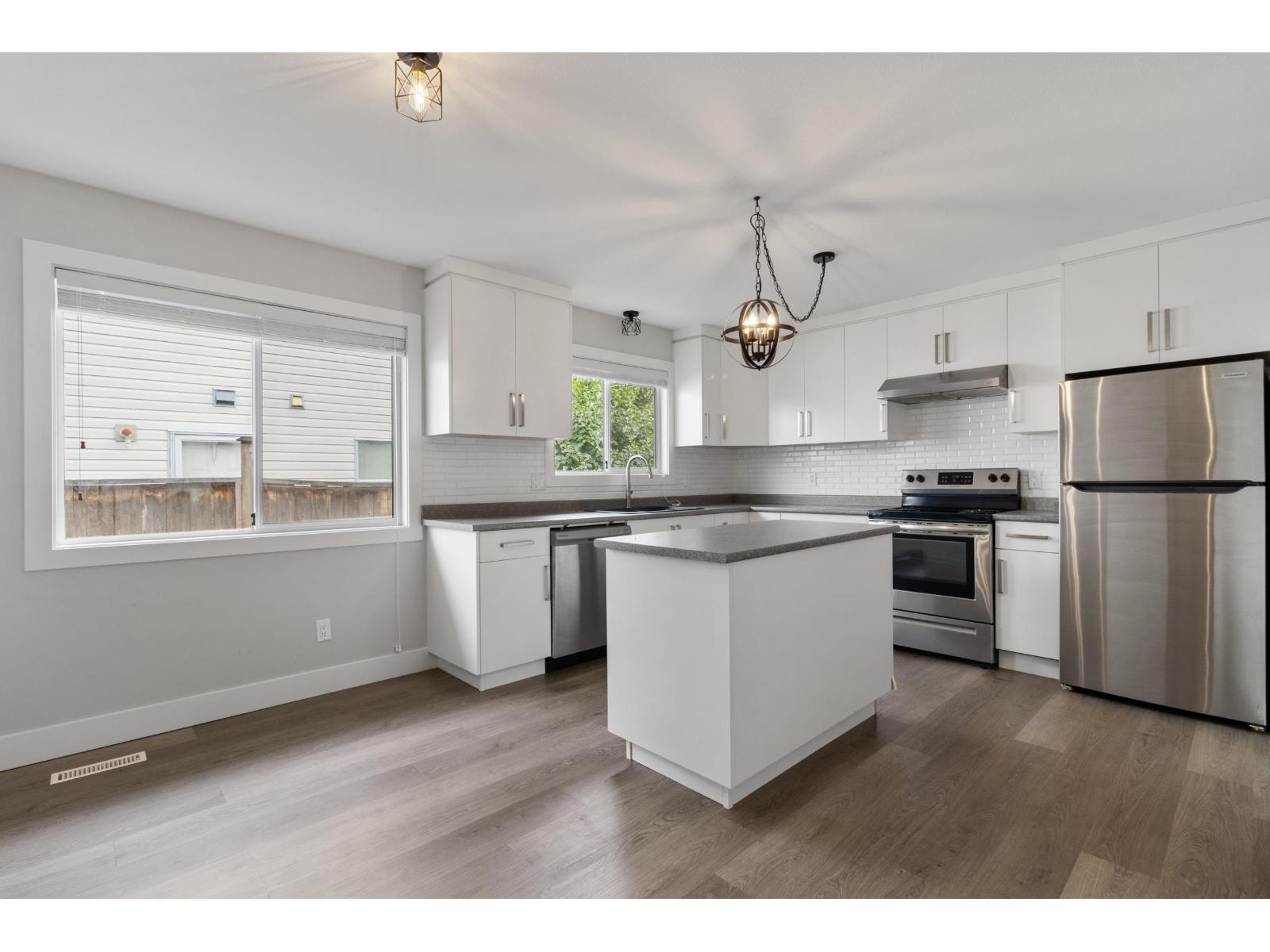 9536 Carroll Street, Chilliwack Proper West, Chilliwack, British Columbia  V2P 7G4 - Photo 4 - R3157722
