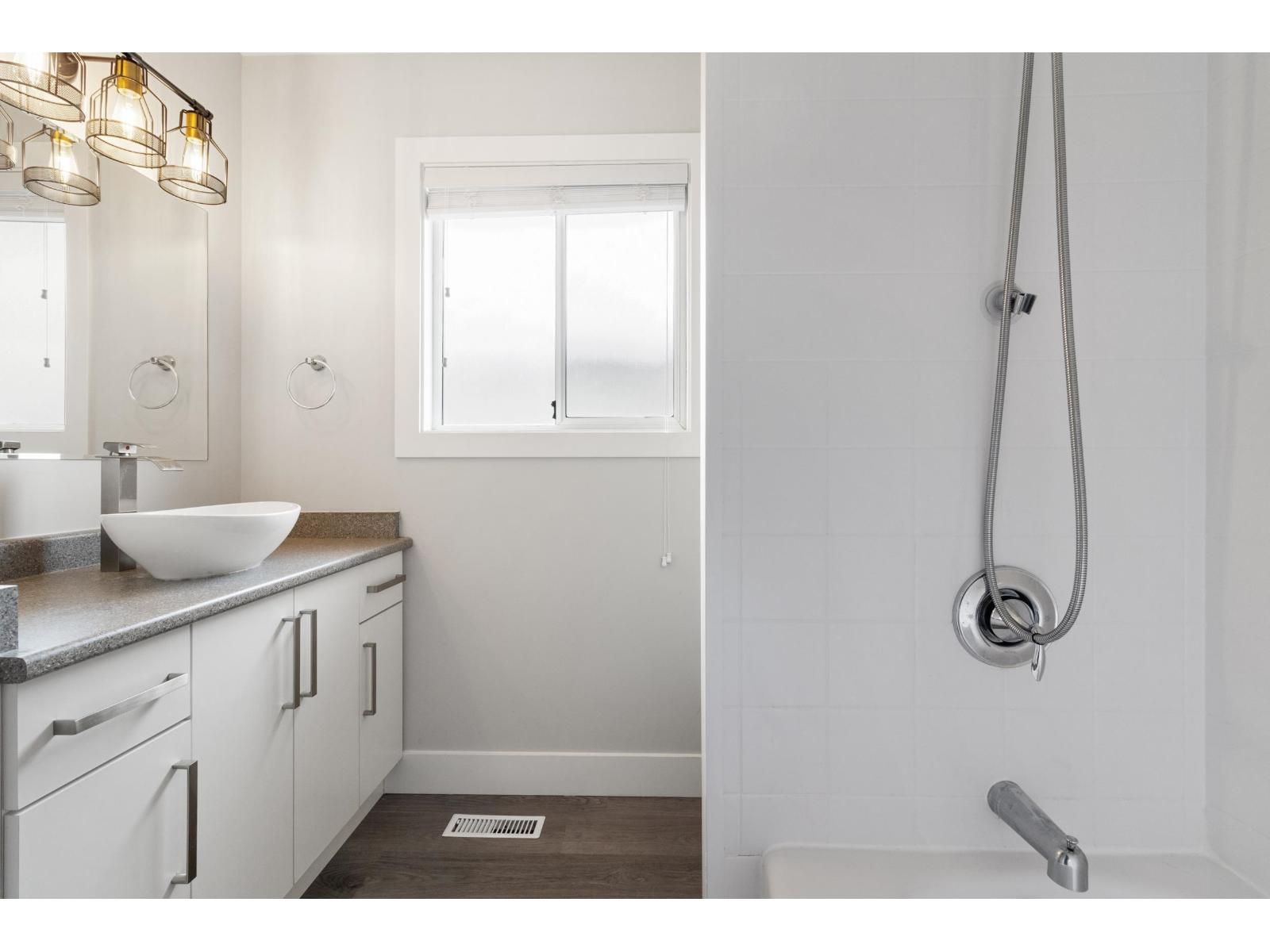 9536 Carroll Street, Chilliwack Proper West, Chilliwack, British Columbia  V2P 7G4 - Photo 14 - R3157722