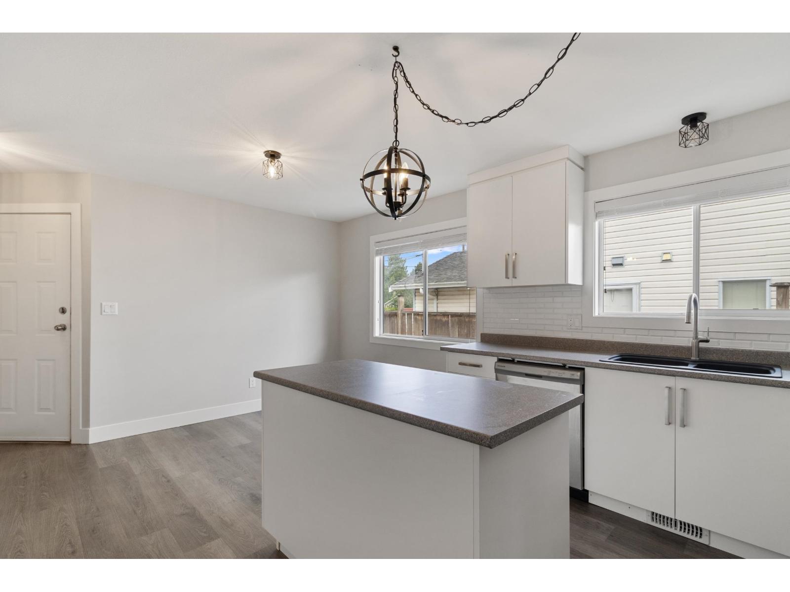 9536 Carroll Street, Chilliwack Proper West, Chilliwack, British Columbia  V2P 7G4 - Photo 3 - R3157722