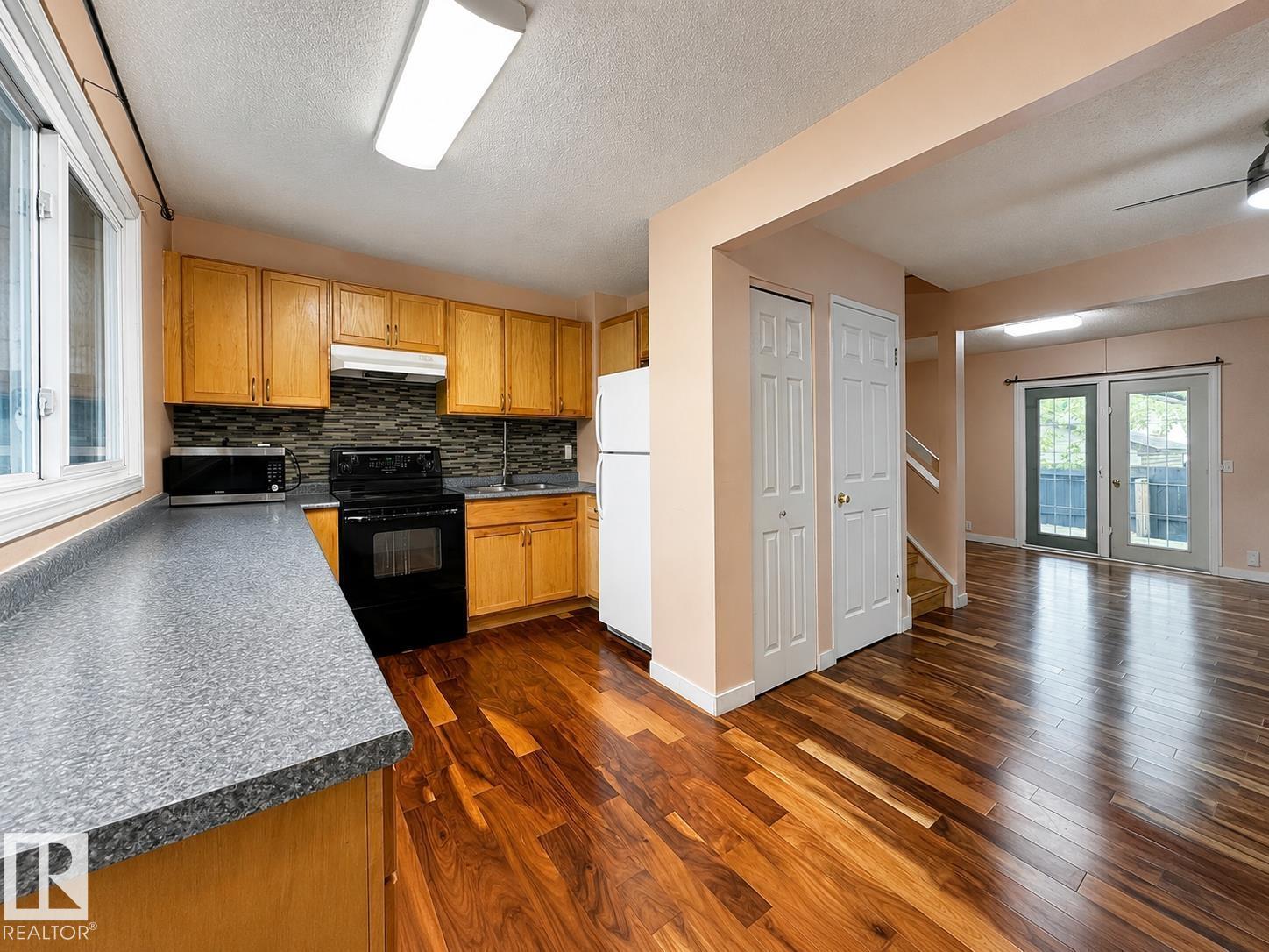 1704 37 St NW, Edmonton, Alberta T6L 2R7 - Photo 7 - E4504805