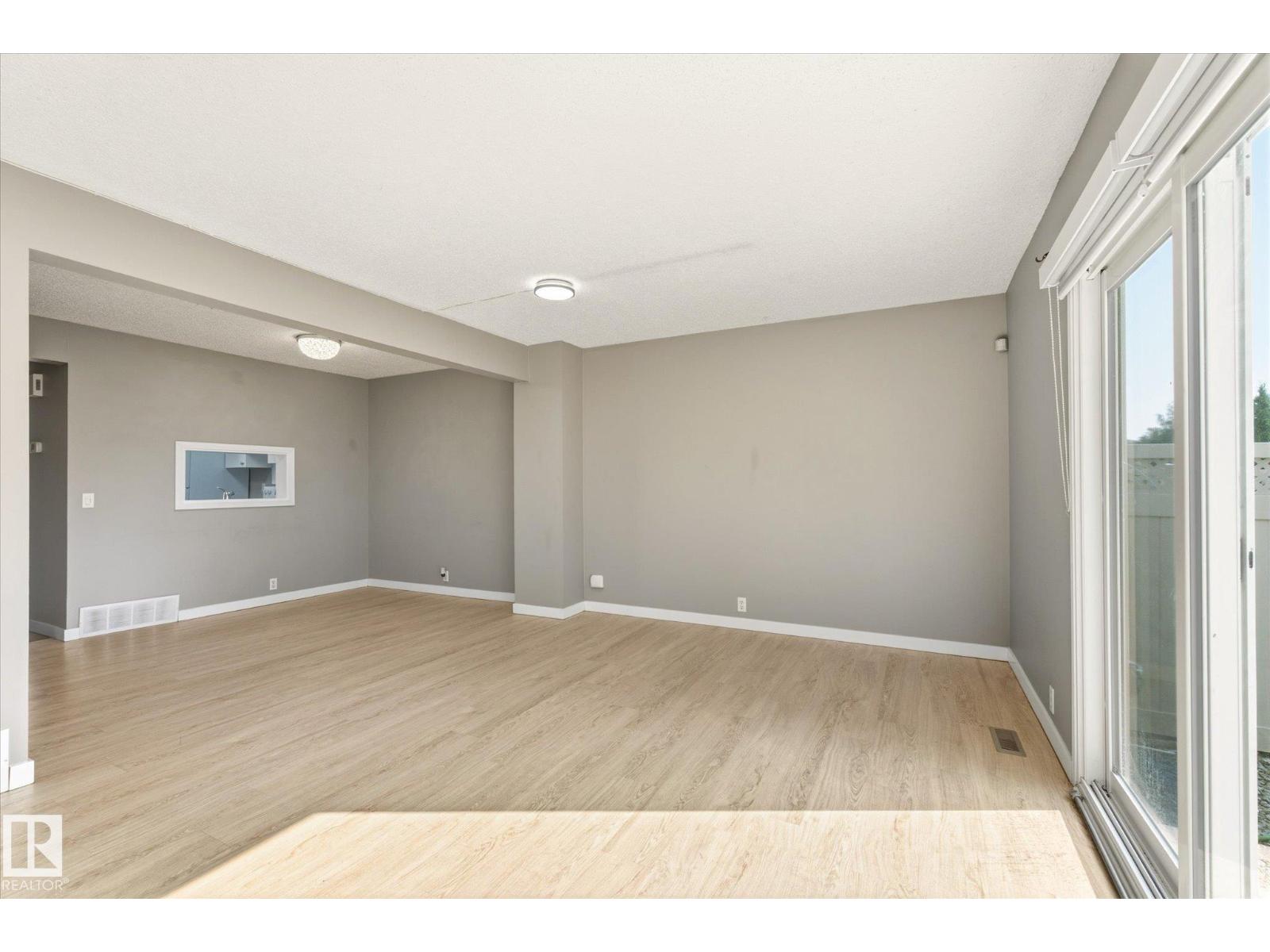 #2 13833 30 St NW, Edmonton, Alberta T5Y 2B2 - Photo 6 - E4504806