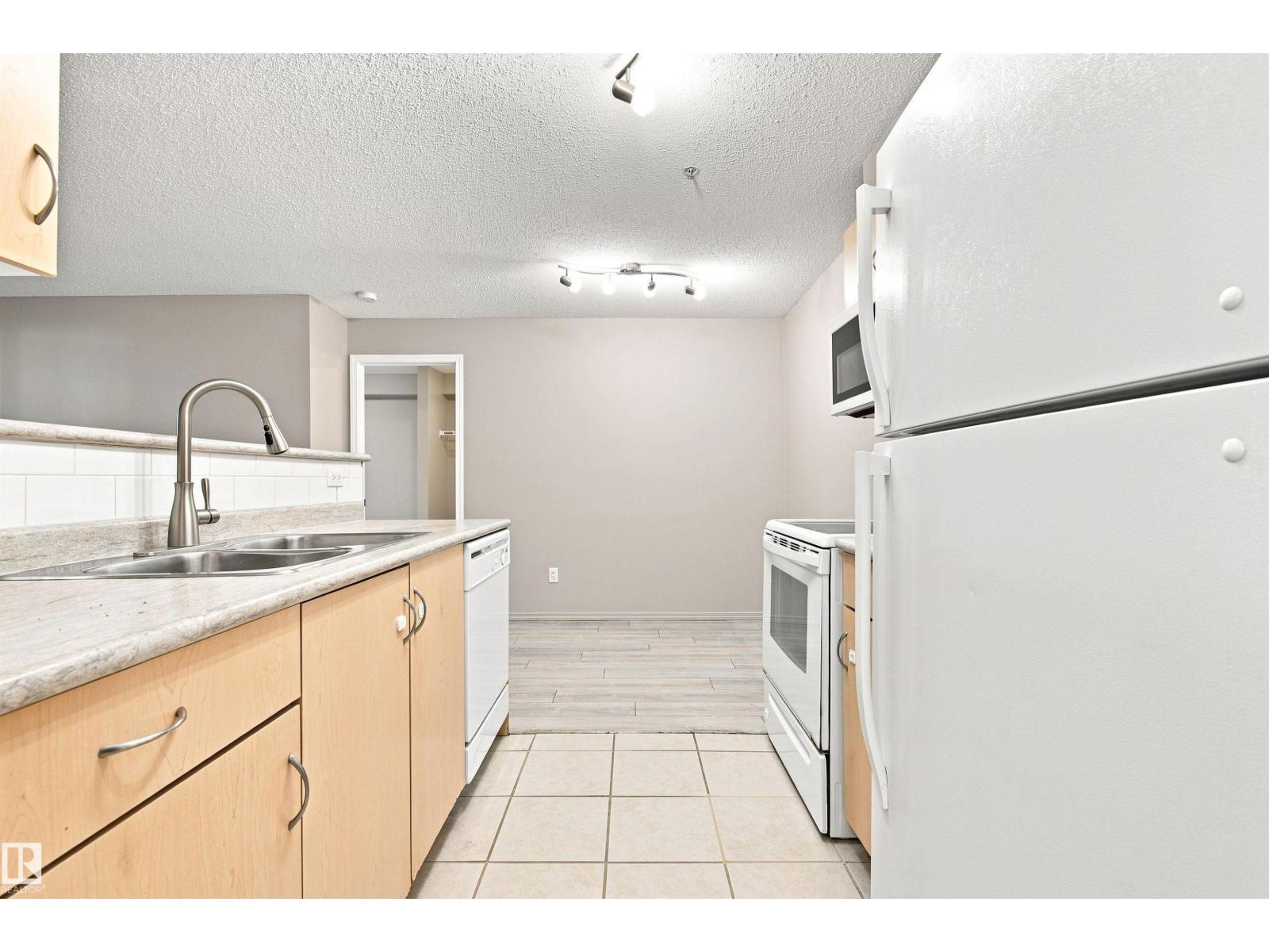 #117 17011 67 Av NW, Edmonton, Alberta T5T 6Y6 - Photo 4 - E4504807