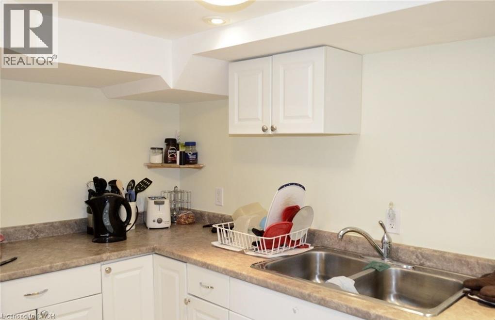 461 Victoria Street S Unit# B, Kitchener, Ontario  N2M 3A6 - Photo 5 - 40853143